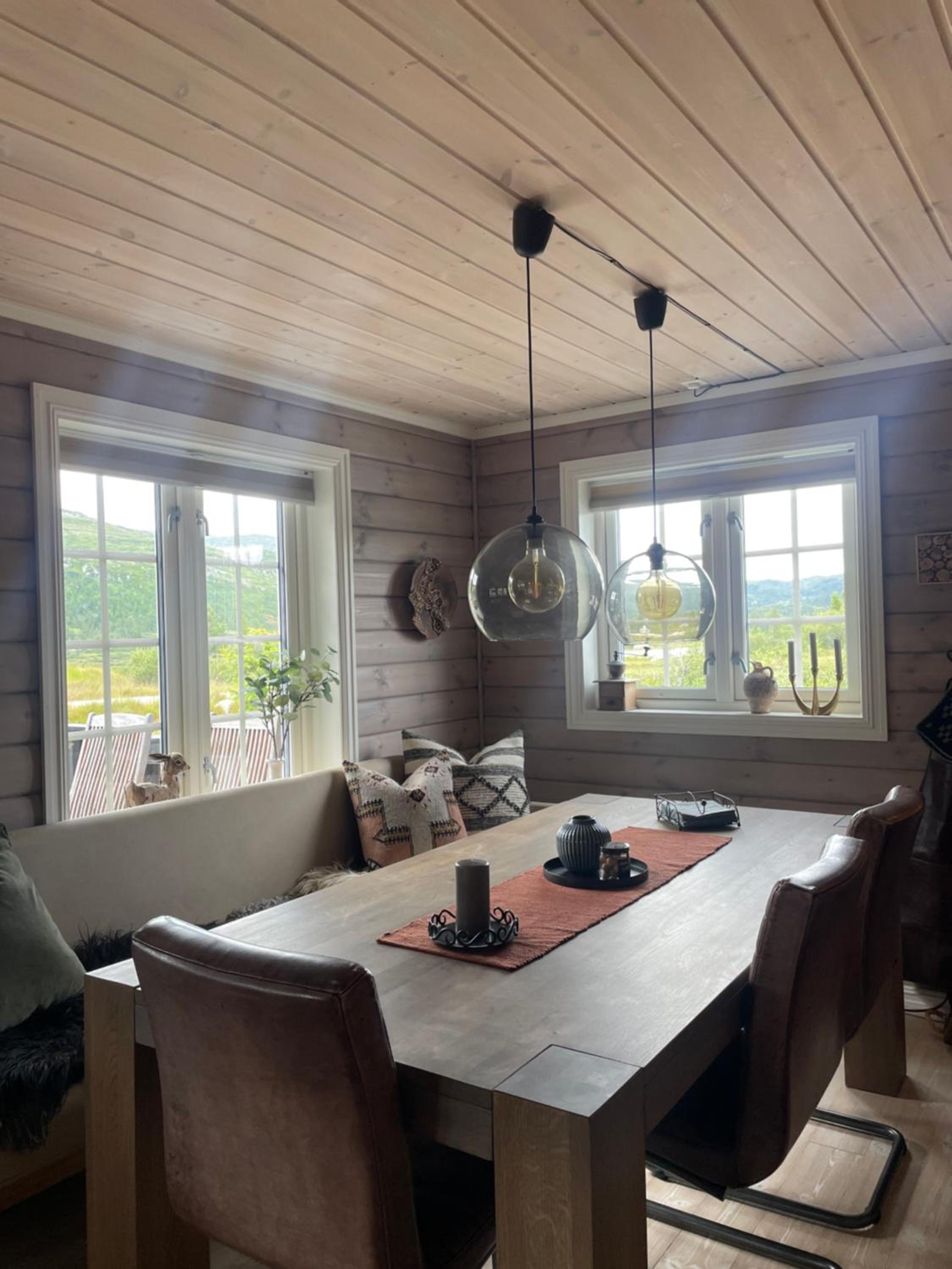 Cozy mountain cottage for family at Høgevarde view 4