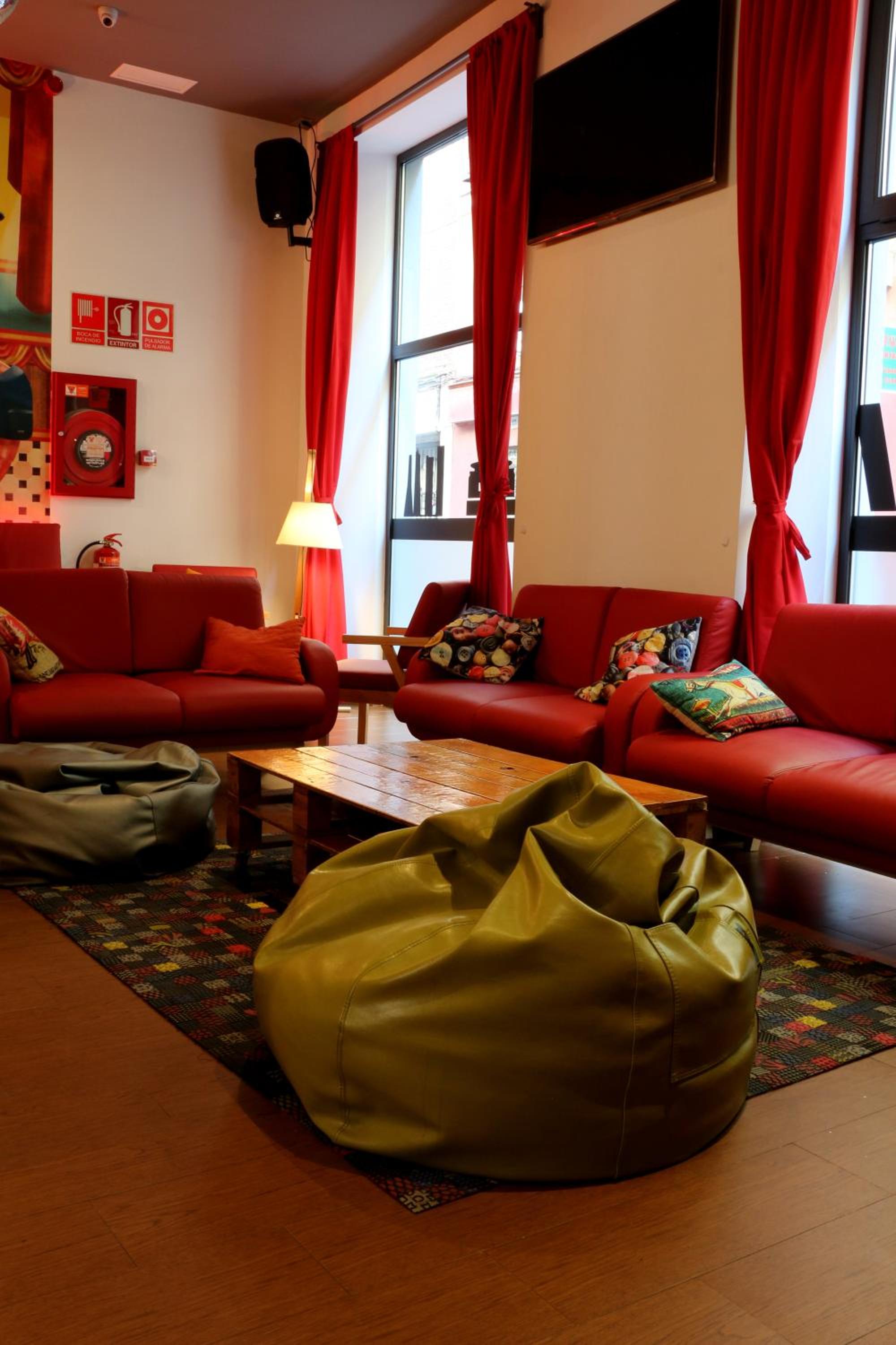 lounge