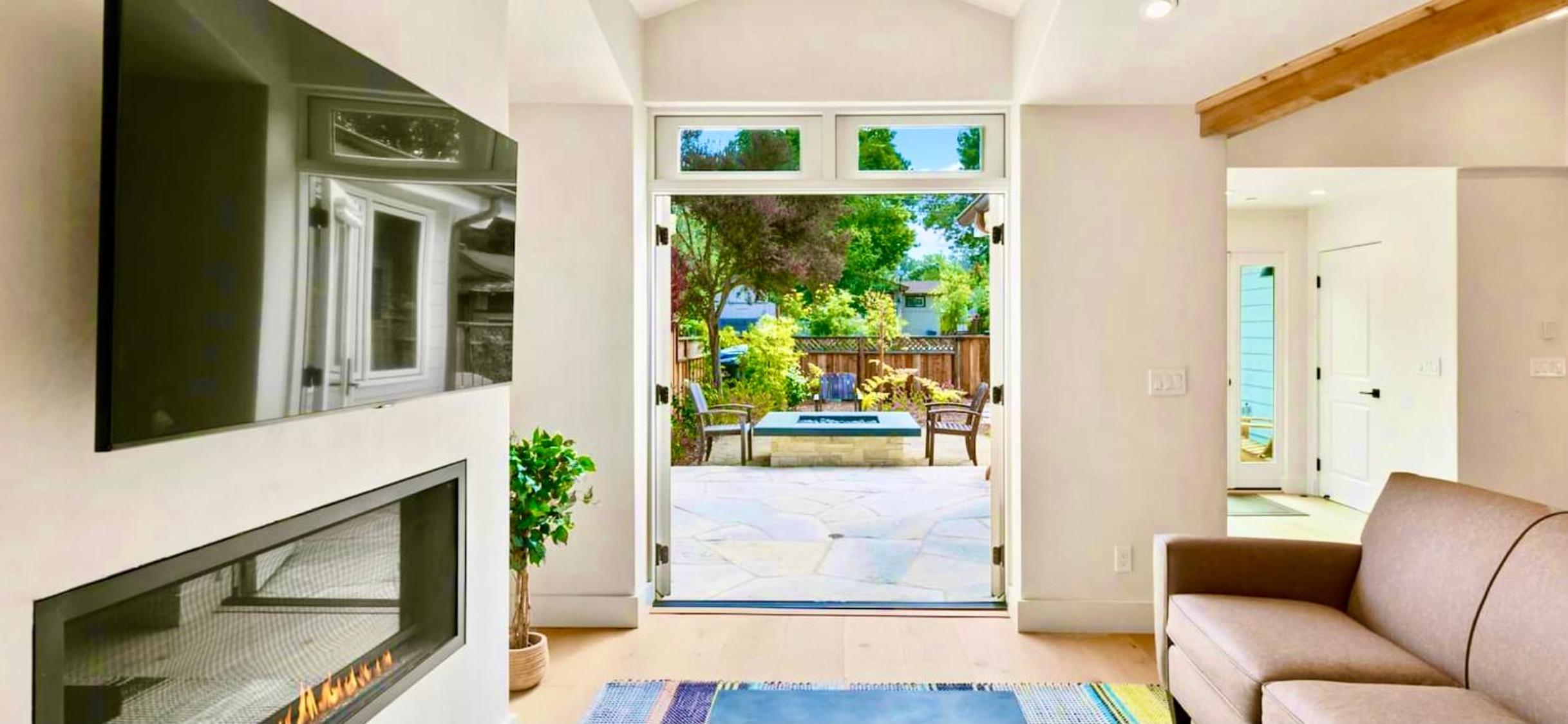 Monterey Vacations - Carmel by the sea luxury villa - Property Image 2