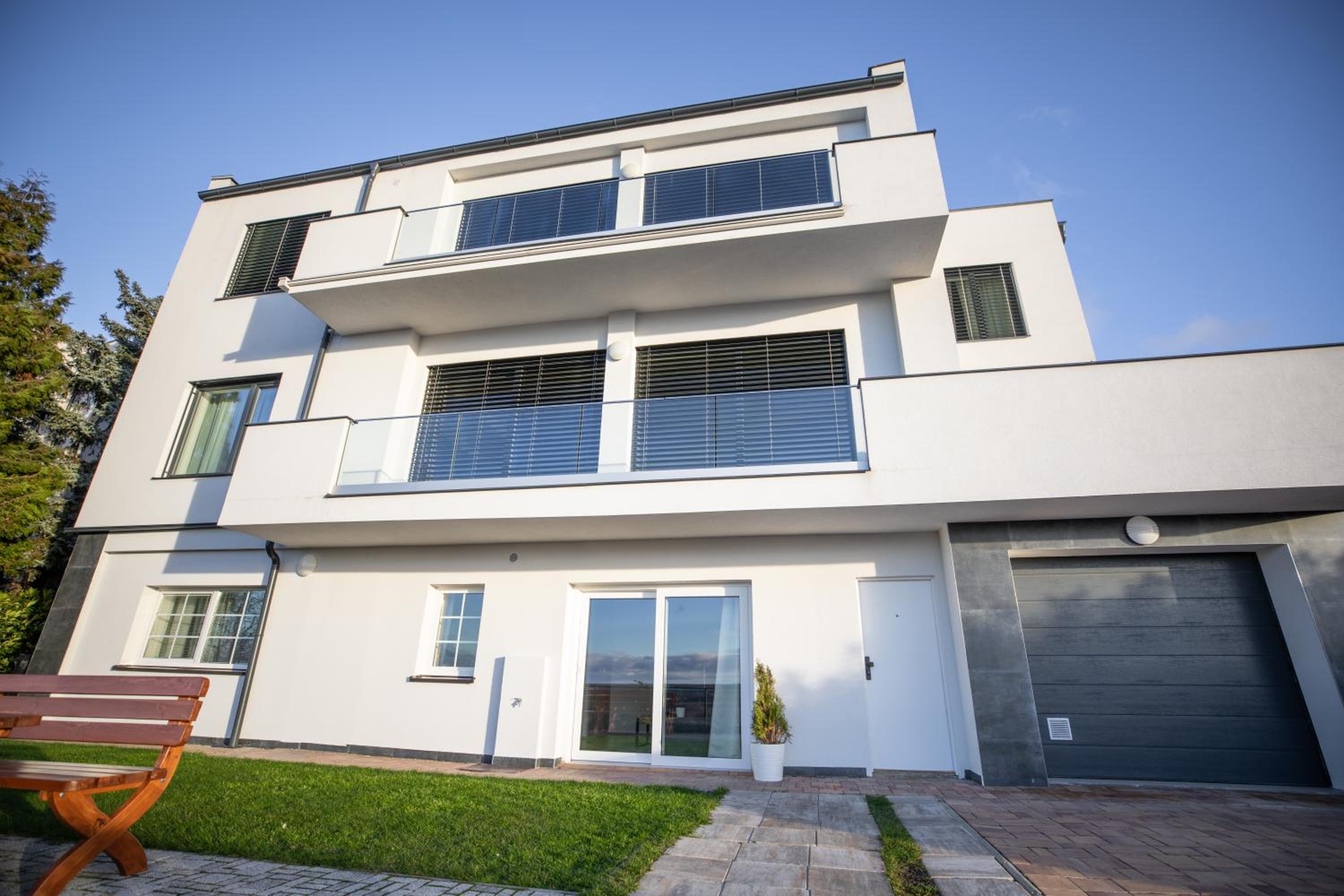 Airport Luxury Apartment & Spa Prague