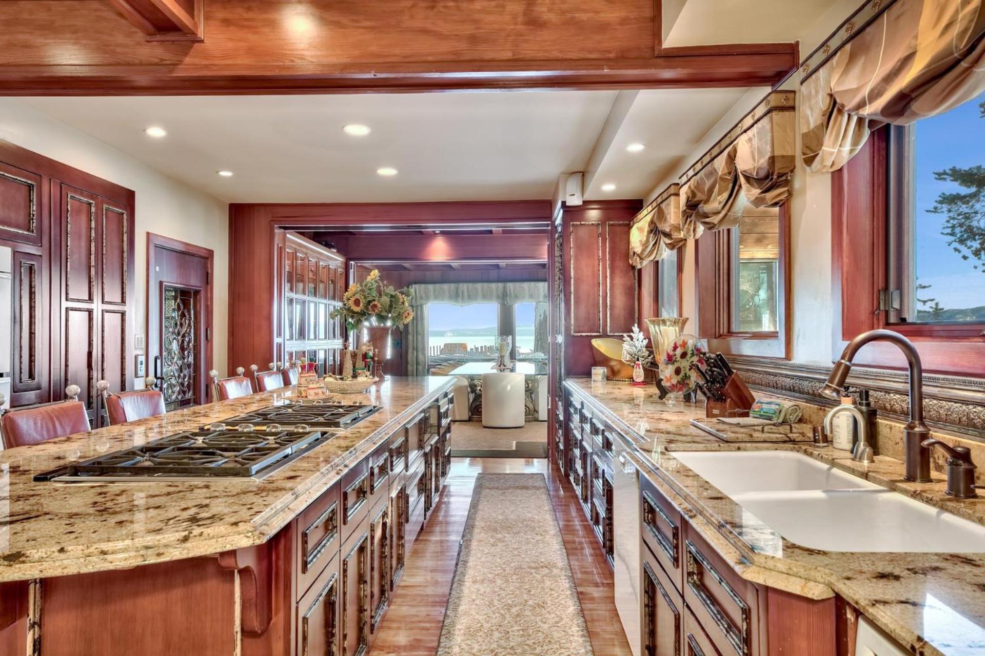 Lake Tahoe Vacations - Lakefront legacy luxury South Lake Tahoe Estate - Property Image 41