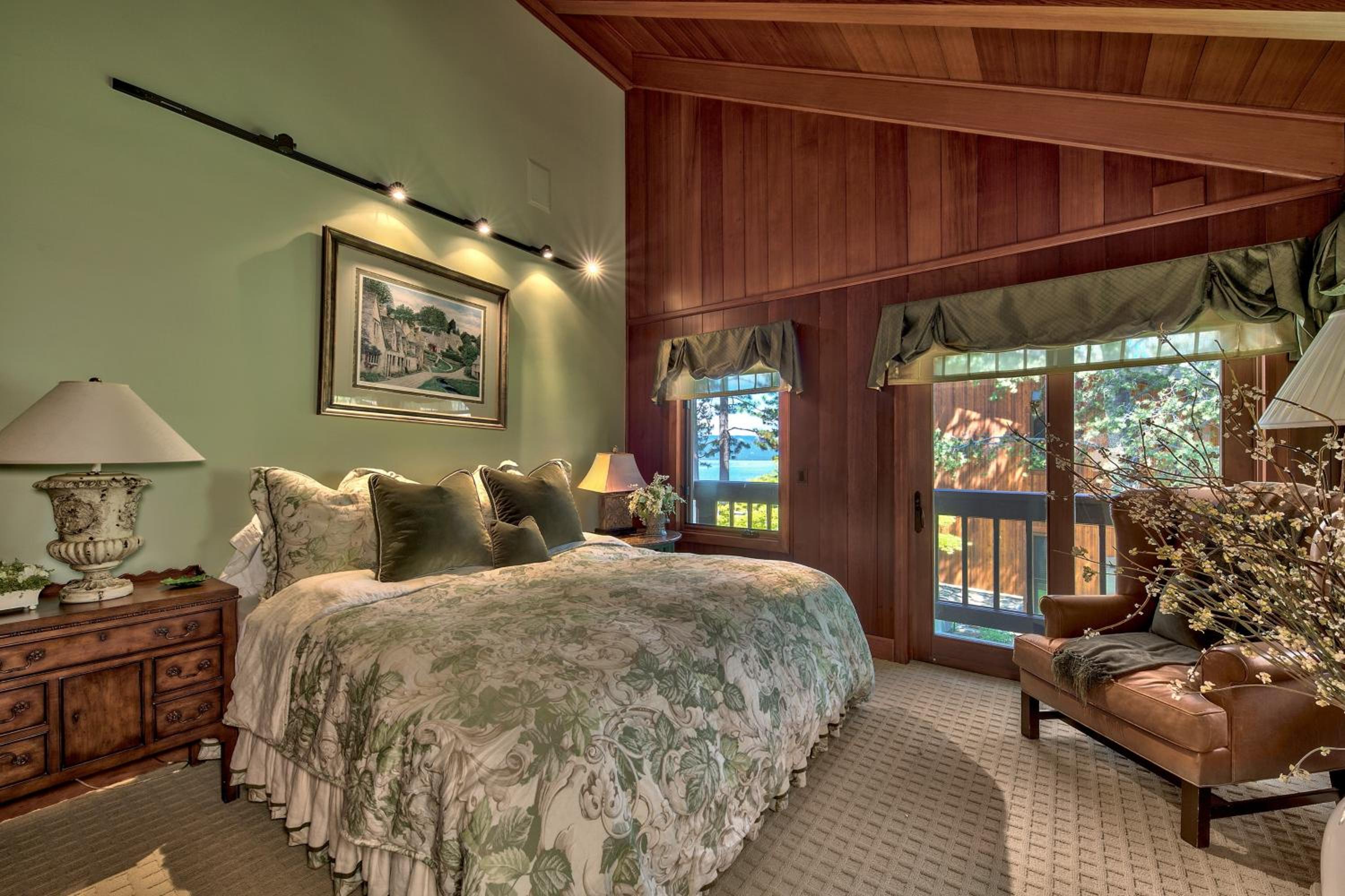 Lake Tahoe Vacations - Lakefront legacy luxury South Lake Tahoe Estate - Property Image 20