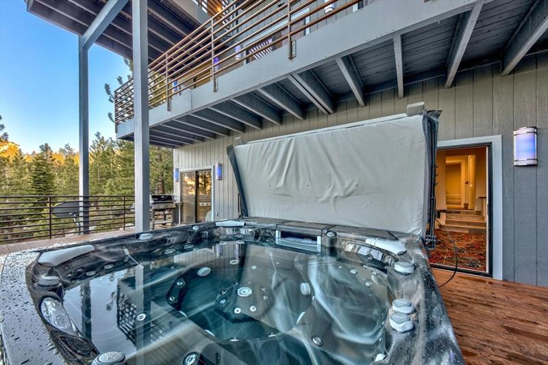 Stateline Vacations - Luxe11 blue diamond VIP mega lodge lake tahoe - Property Image 35