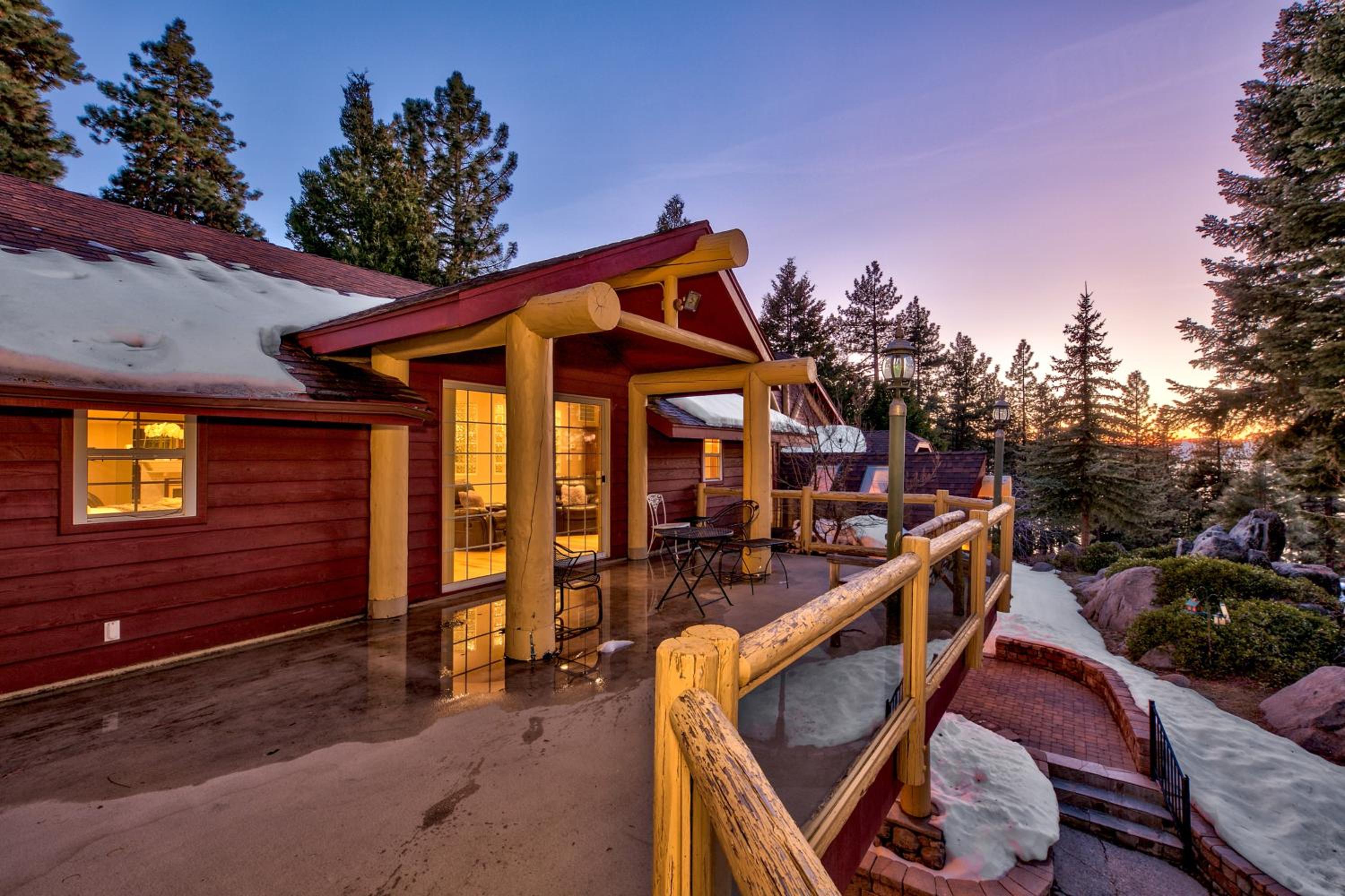 Luxe141 Spacious Luxury Log Cabin view 5