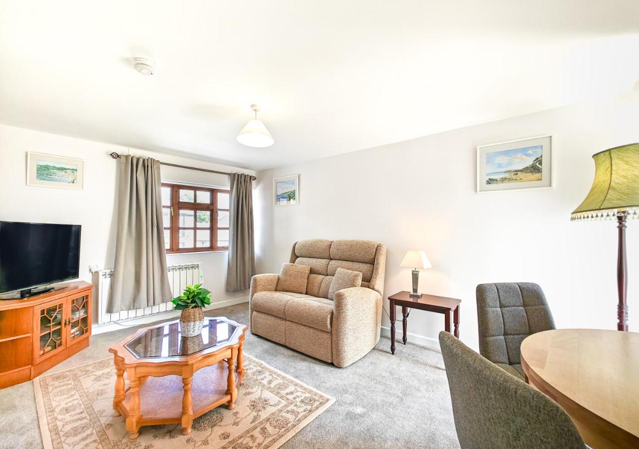 1 Bed in Porthpean oc-c29649 view 3