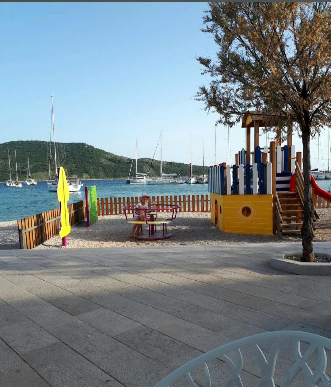 Sea View 100m to Beach Apartments Skoric Fanatic Primošten view 5