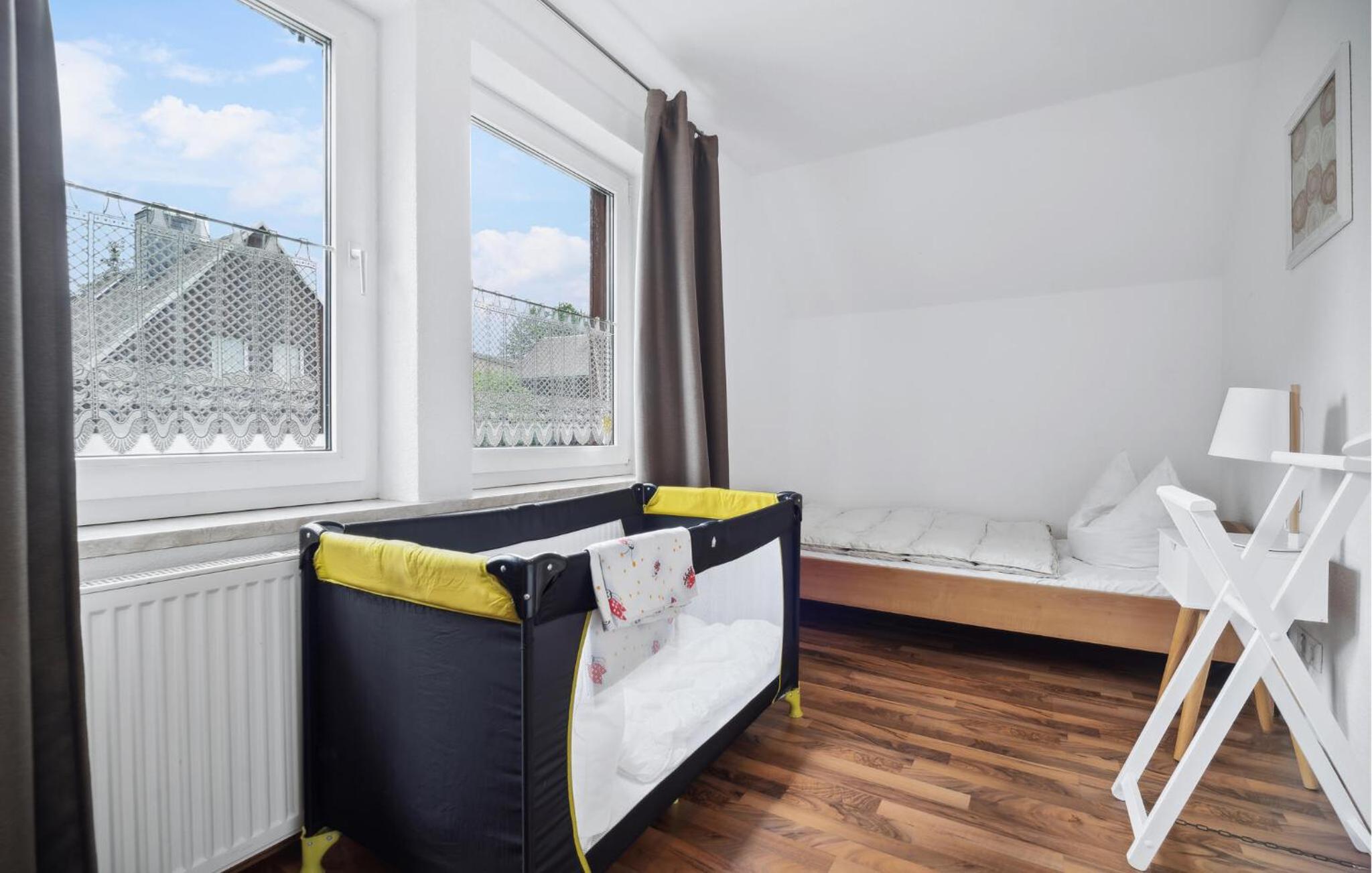 Beautiful Home In Bad Brambach With Sauna - Property Image 8