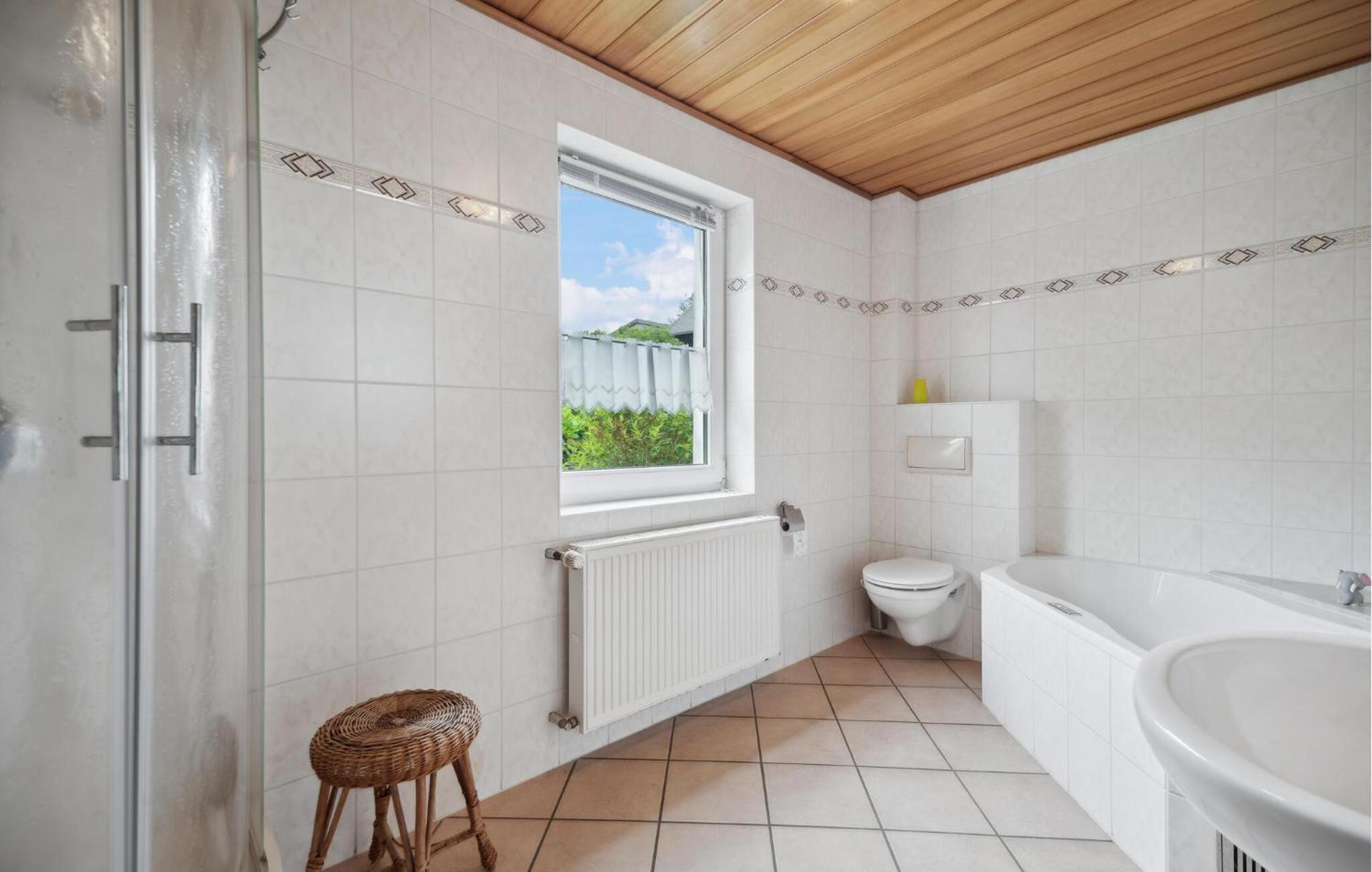 Beautiful Home In Bad Brambach With Sauna - Property Image 7