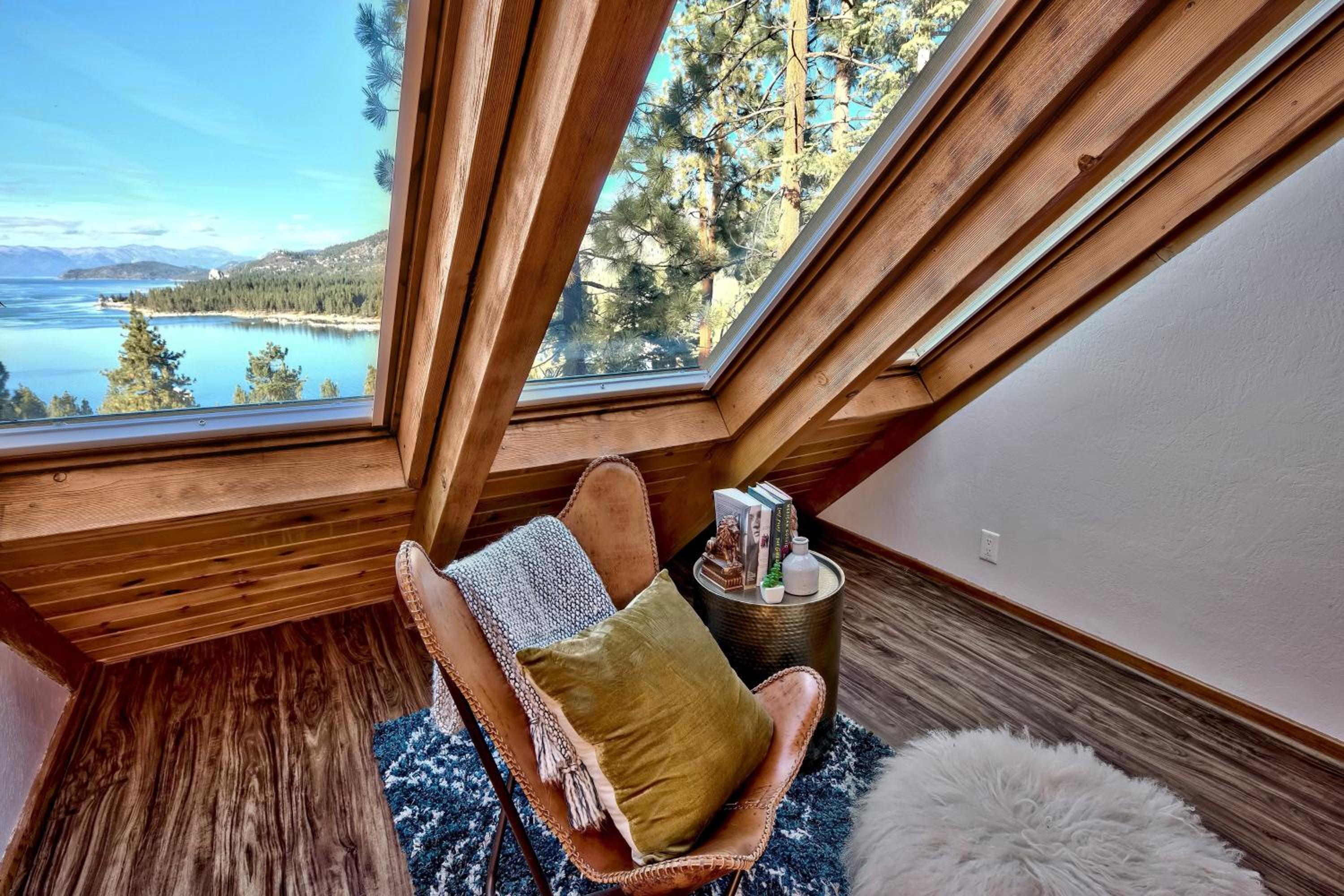 LX007 Skyfall lakeview house with dry sauna close to Edgewood - Property Image 15