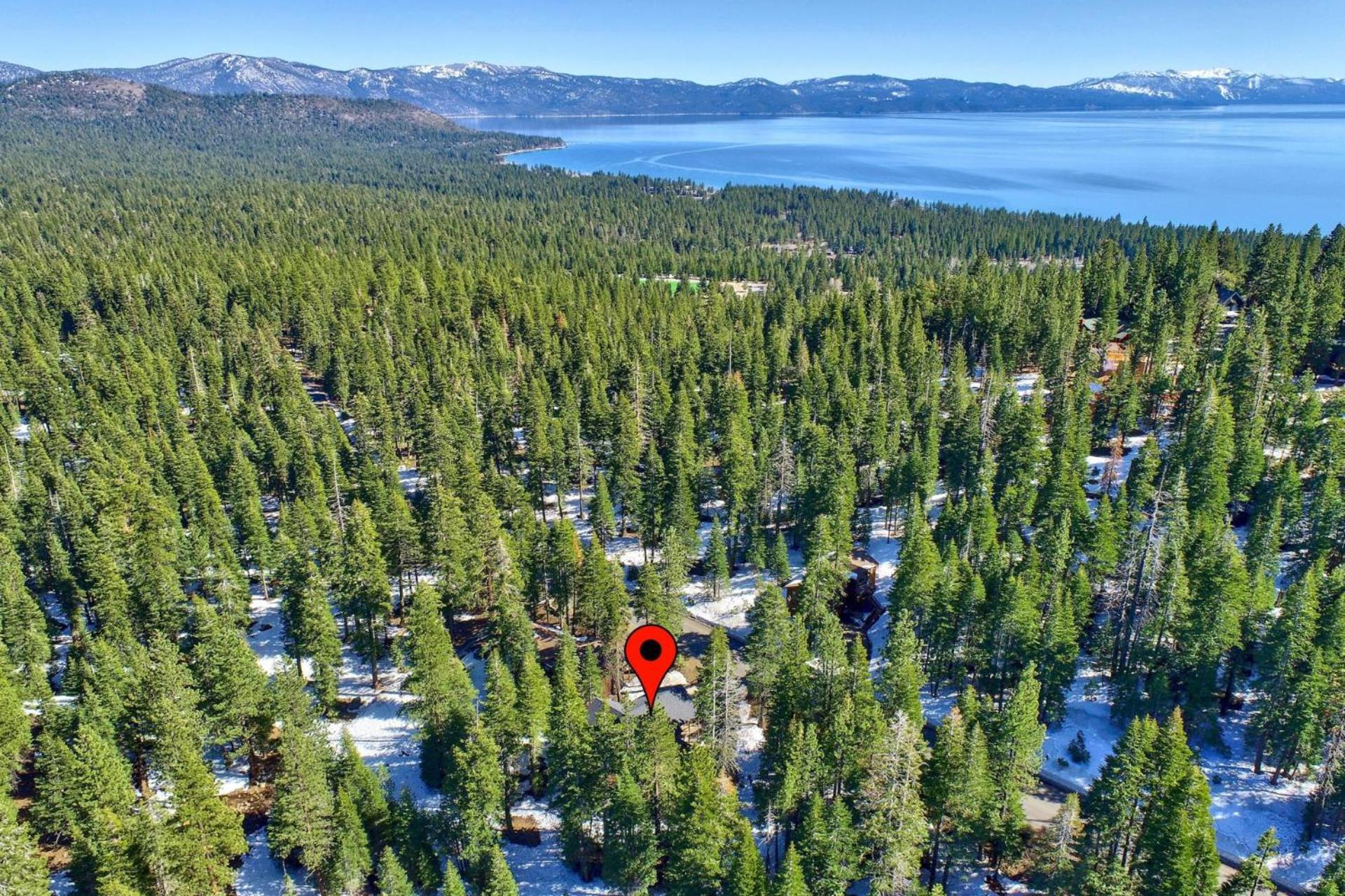 Lx22 Lake Tahoe north shore 4 bed cabin hot tub - Property Image 30