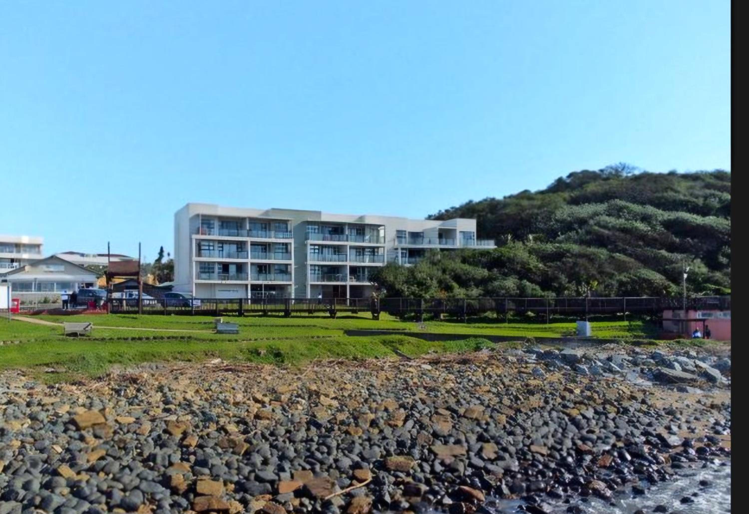Classy Beach Apartment view 2