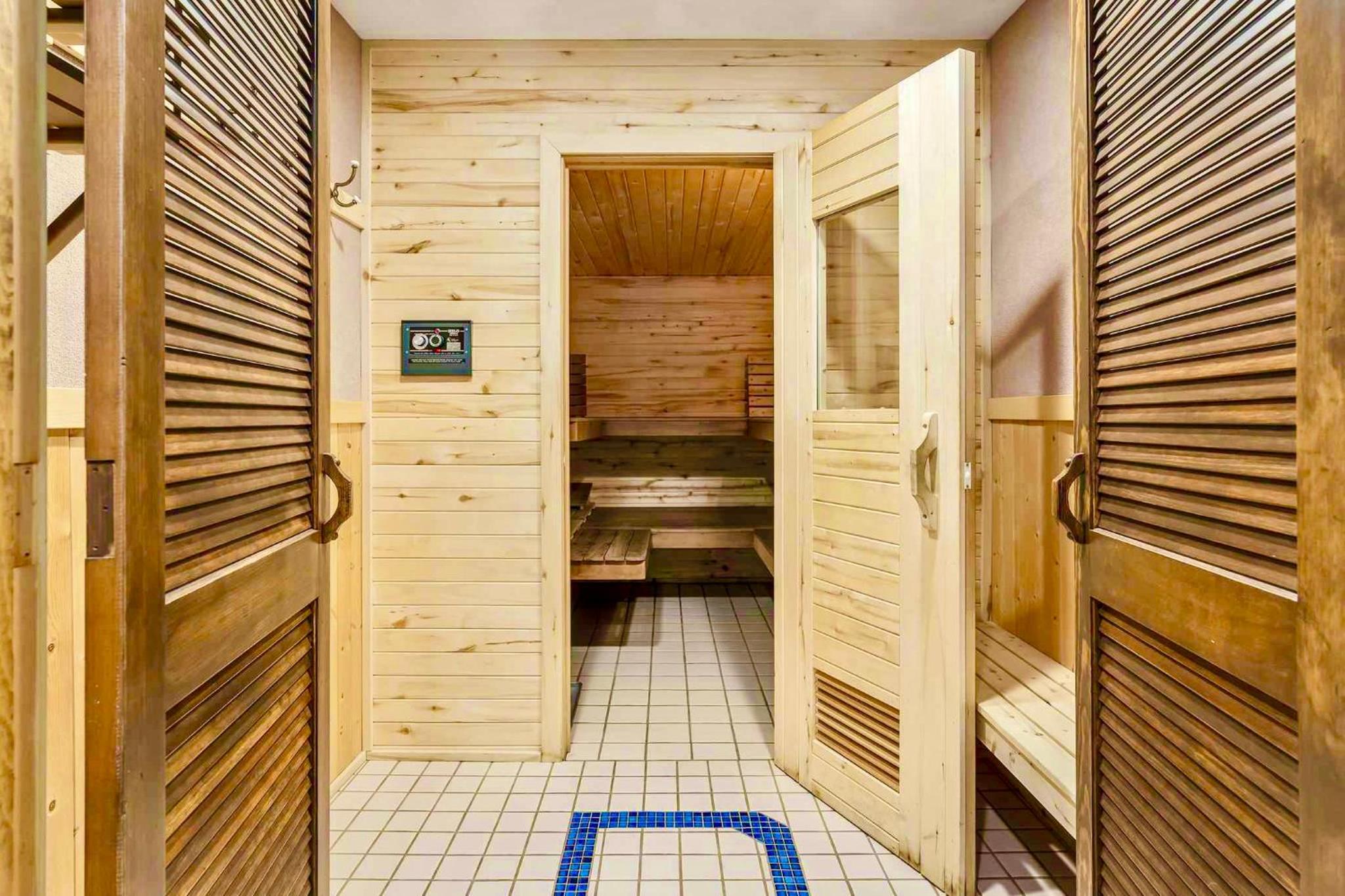 LX33 Lake Tahoe Villa with Gameroom Hot tub Sauna - Property Image 30