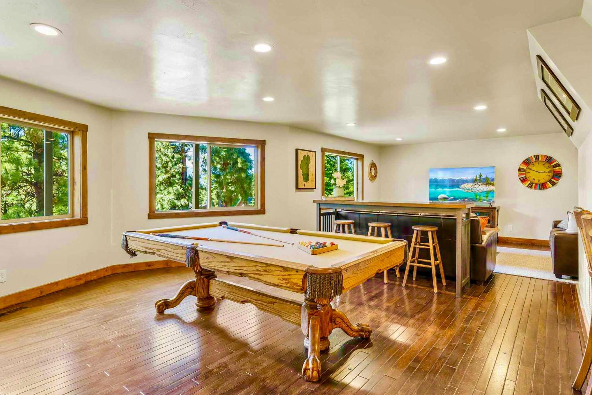 LX33 Lake Tahoe Villa with Gameroom Hot tub Sauna - Property Image 23