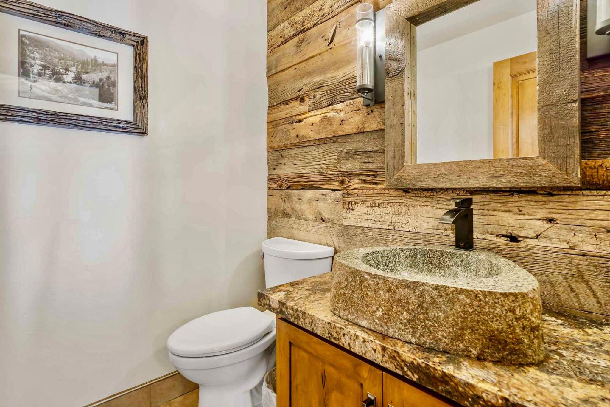 LX33 Lake Tahoe Villa with Gameroom Hot tub Sauna - Property Image 42