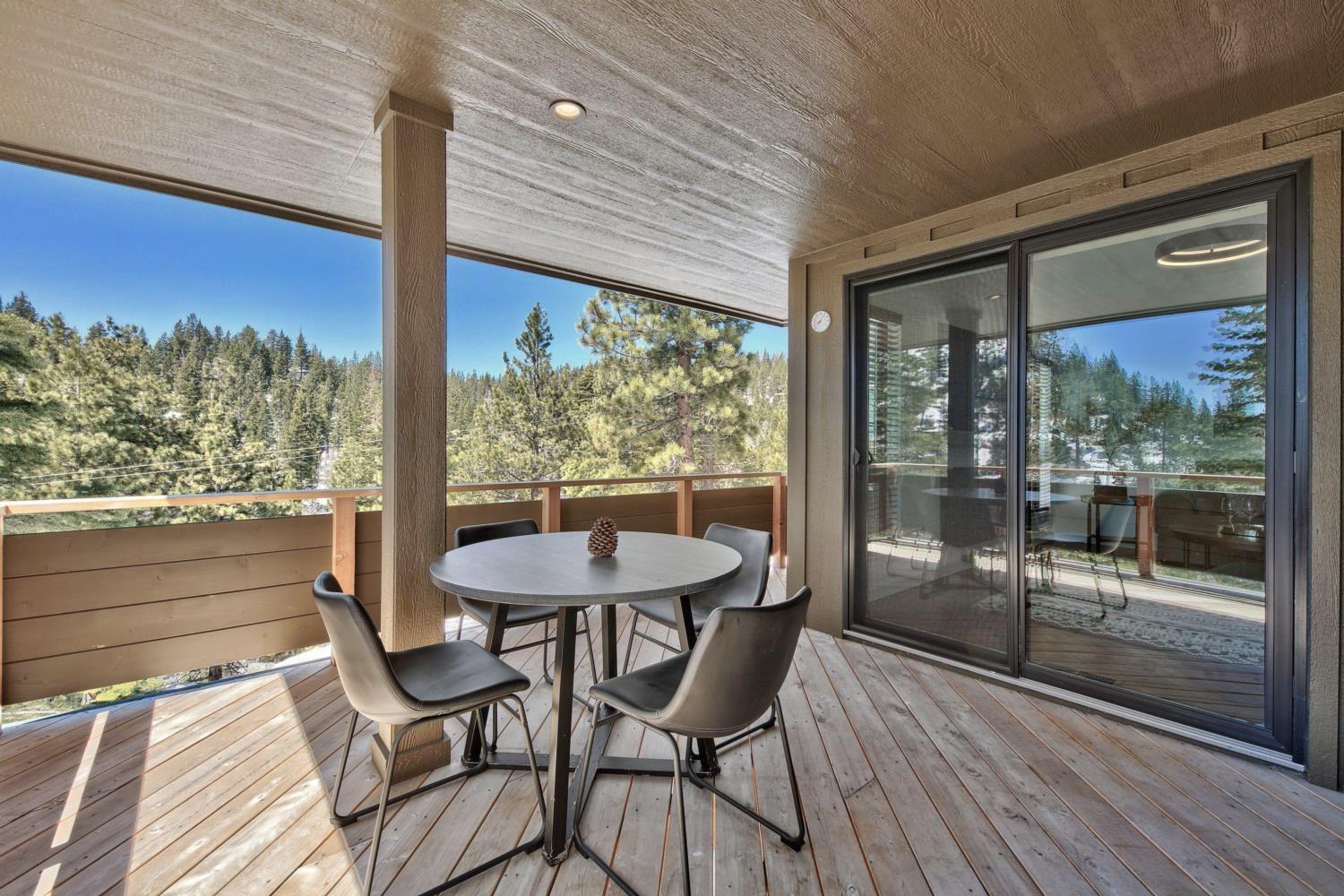 Stateline Vacations - Lx40 Tahoe Mountain view new build - Property Image 31