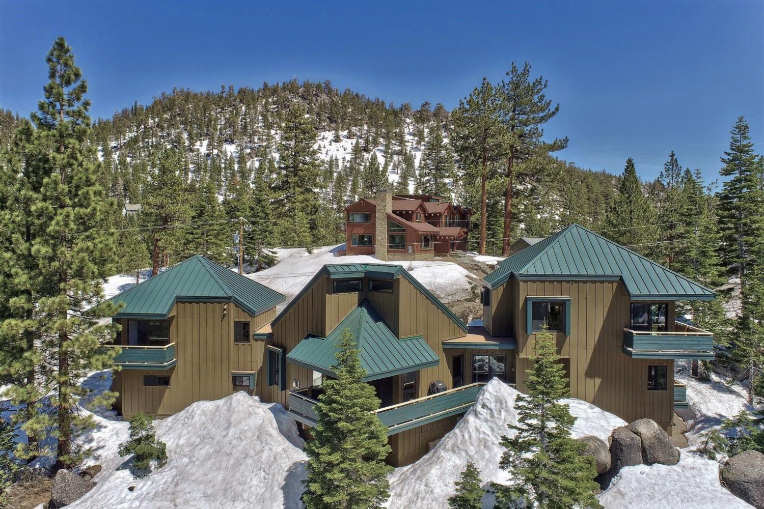 Stateline Vacations - Lx40 Tahoe Mountain view new build - Property Image 26