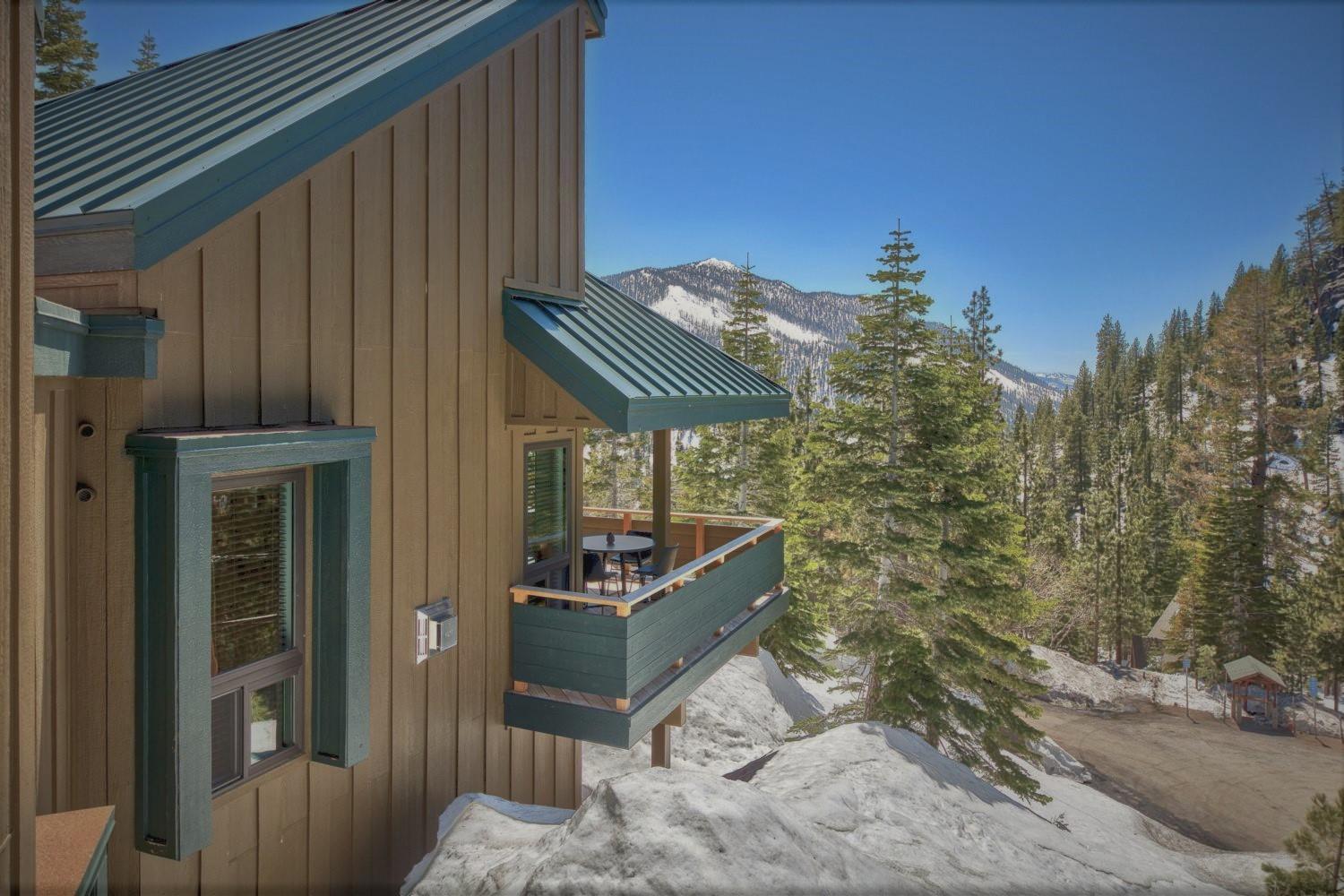 Stateline Vacations - Lx40 Tahoe Mountain view new build - Property Image 23