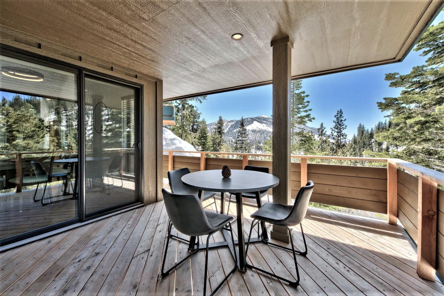 Stateline Vacations - Lx40 Tahoe Mountain view new build - Property Image 19