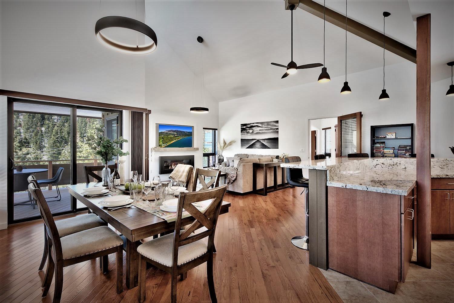 Stateline Vacations - Lx40 Tahoe Mountain view new build - Property Image 14