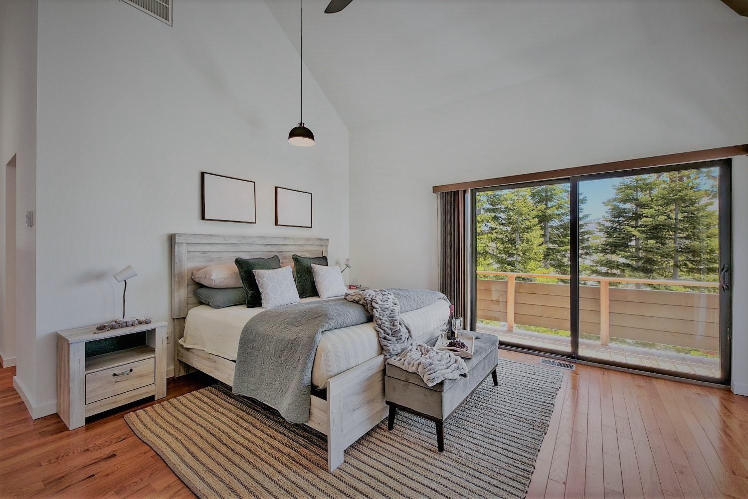 Stateline Vacations - Lx40 Tahoe Mountain view new build - Property Image 5