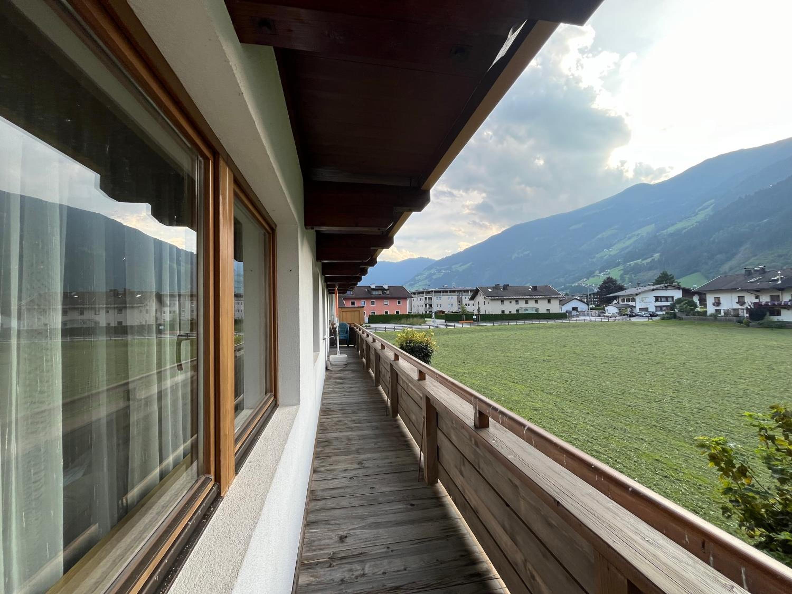 Zell Views Apartments