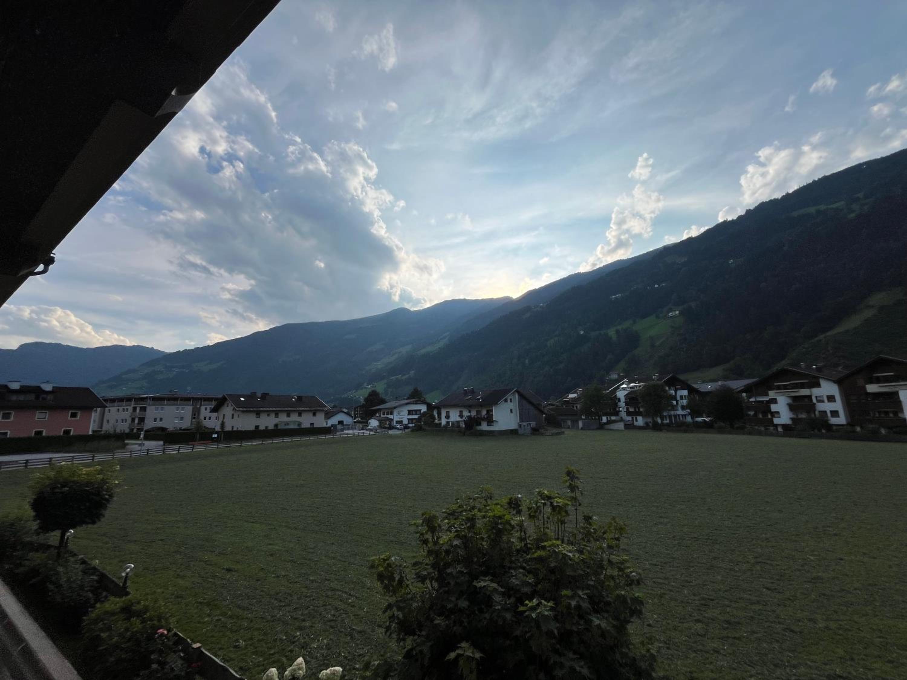 Zell Views Apartments