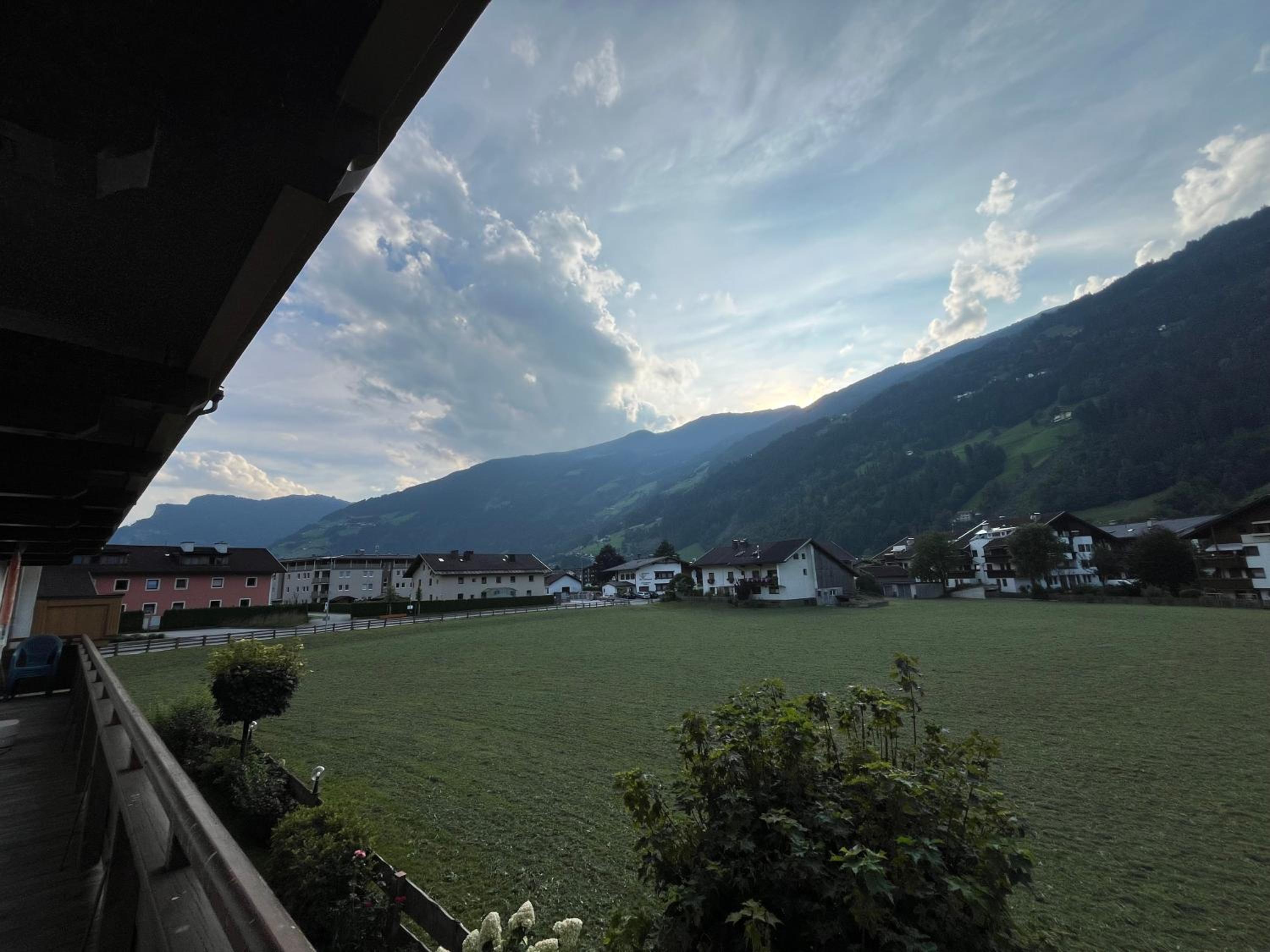 Zell Views Apartments