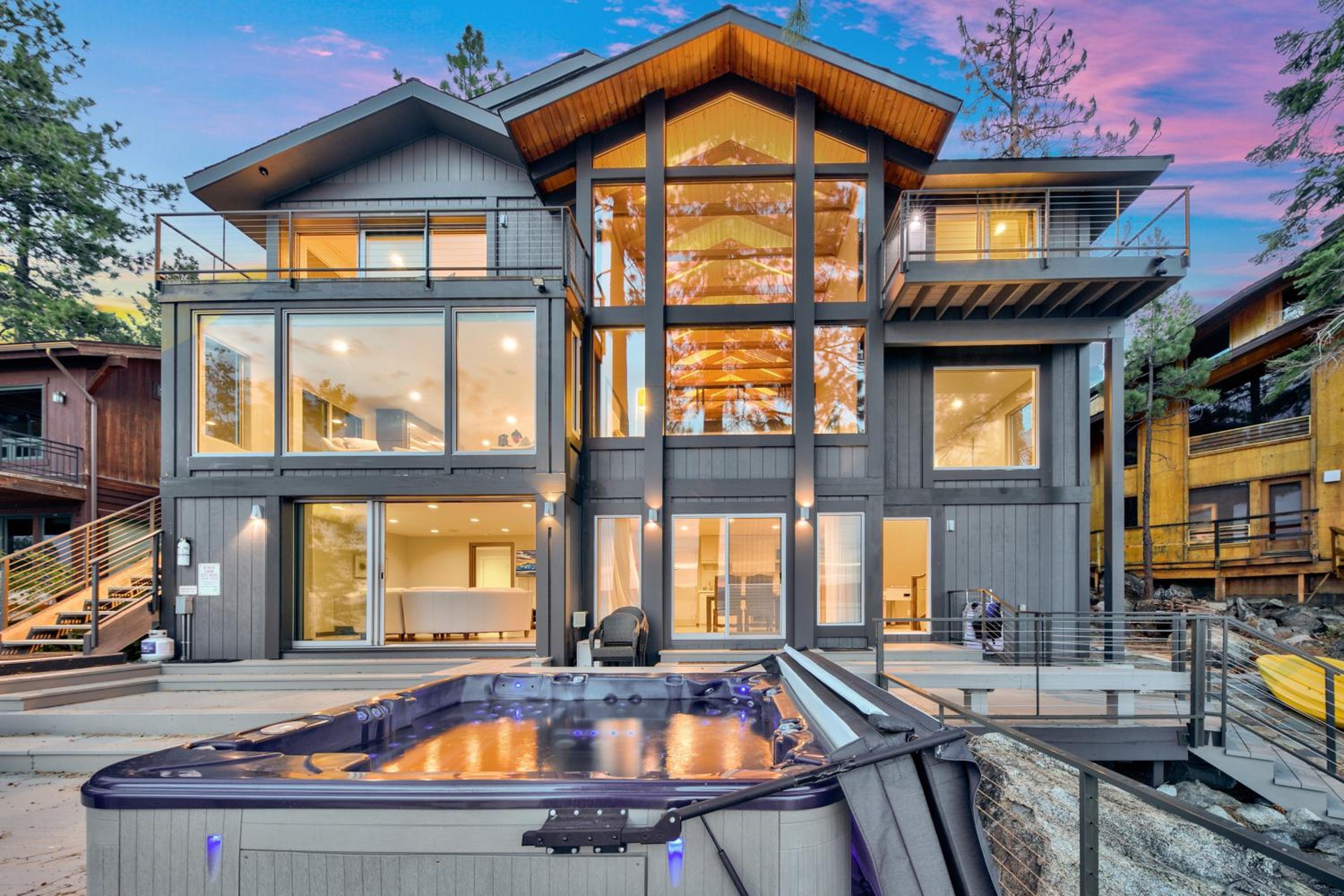 Lx 96 Tahoe lakefront Home of the Stars - Property Image 33