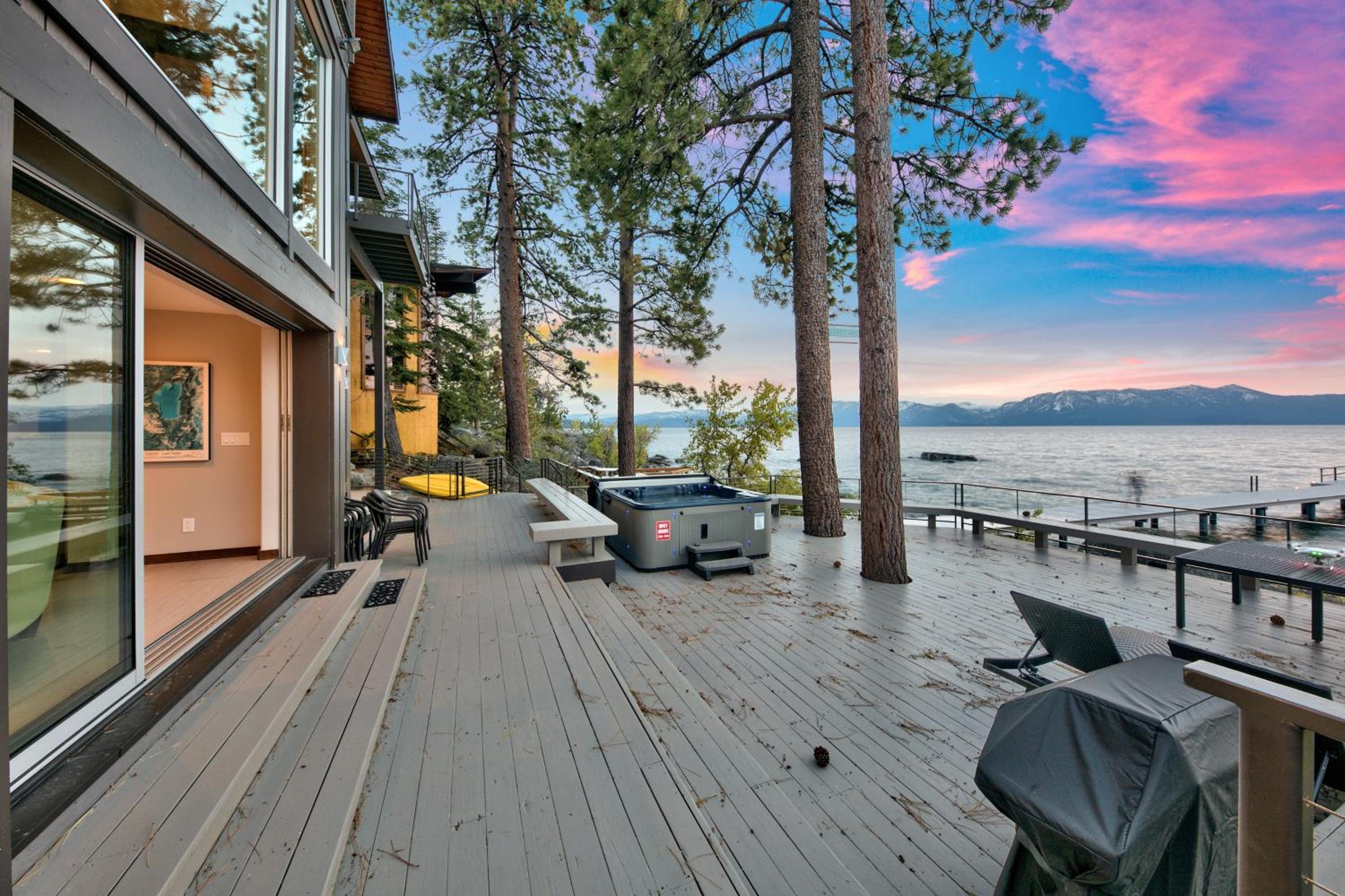 Lx 96 Tahoe lakefront Home of the Stars - Property Image 40