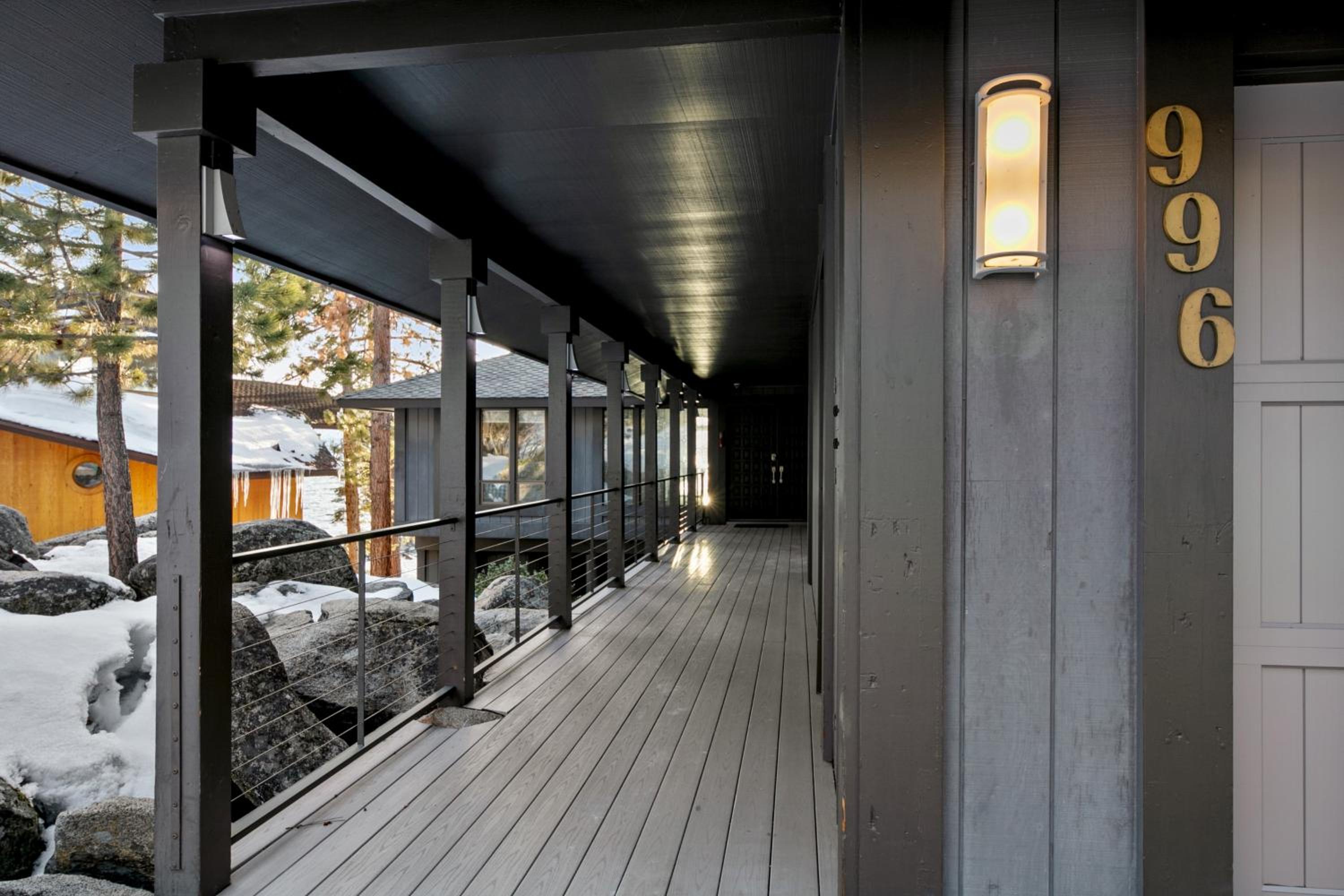 Lx 96 Tahoe lakefront Home of the Stars - Property Image 24