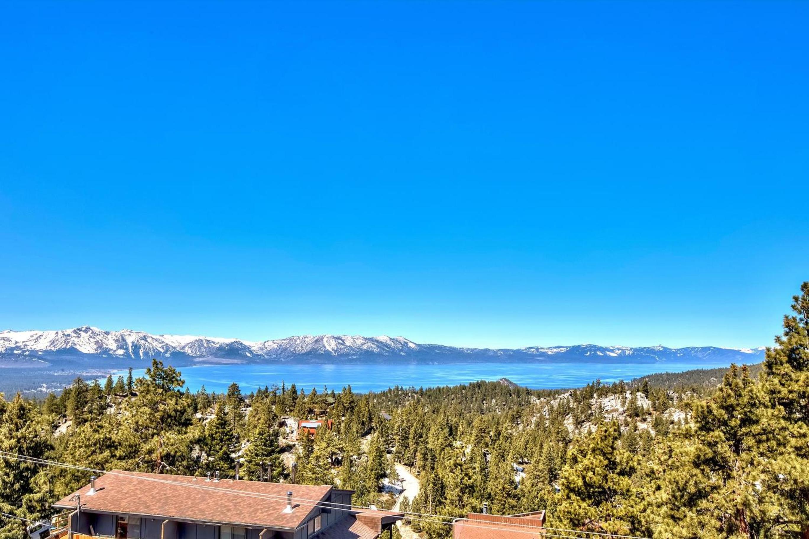 Stateline Vacations - Mv15 lakeview top of the mountain townhome - Property Image 18