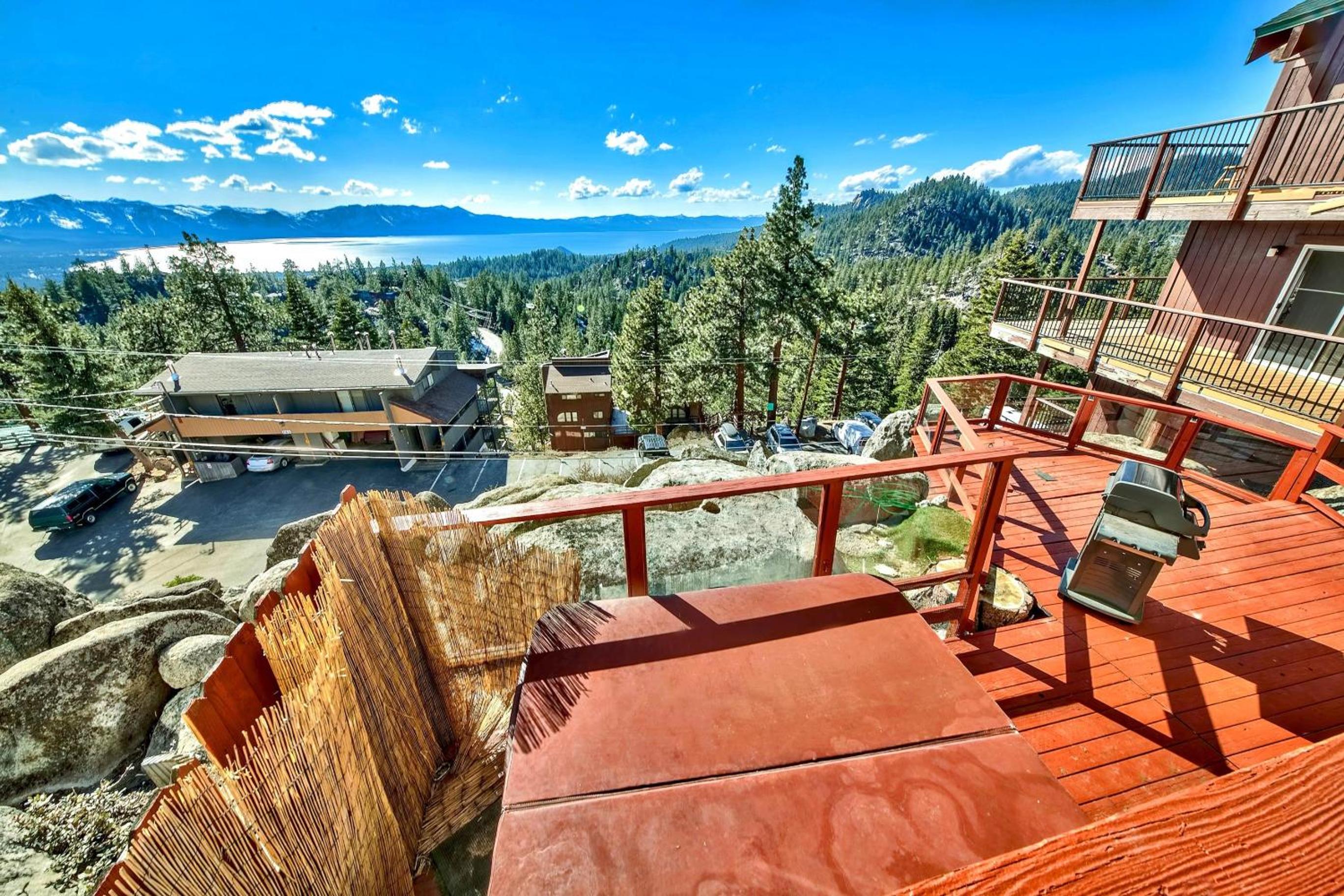 Stateline Vacations - Mv15 lakeview top of the mountain townhome - Property Image 4