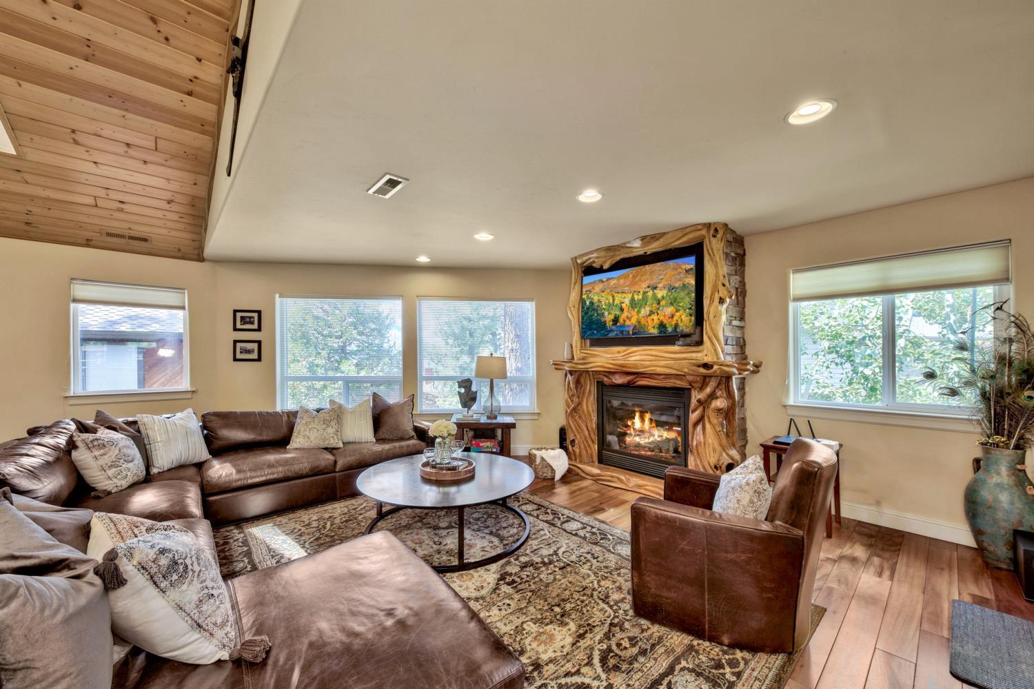 Lake Views and Mountain Luxury Lx66 - Property Image 26