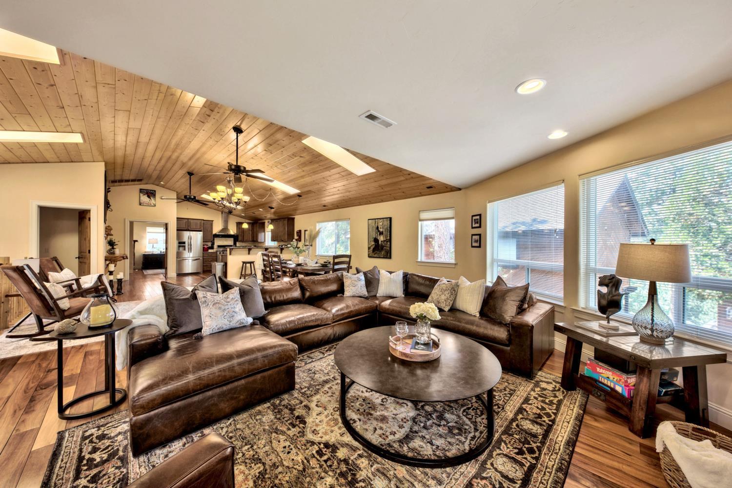 Lake Views and Mountain Luxury Lx66 - Property Image 27