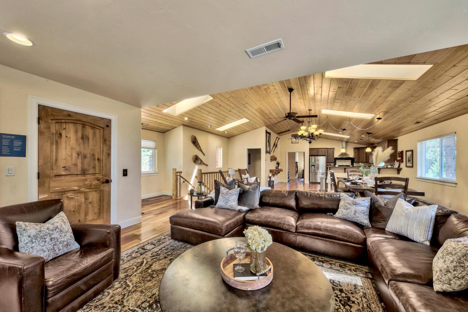 Lake Views and Mountain Luxury Lx66 - Property Image 28