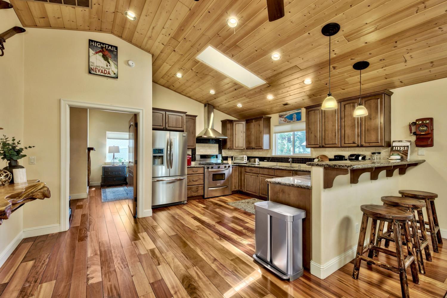 Lake Views and Mountain Luxury Lx66 - Property Image 33