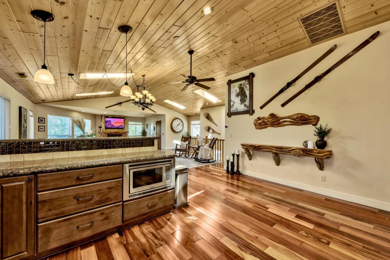 Lake Views and Mountain Luxury Lx66 - Property Image 36