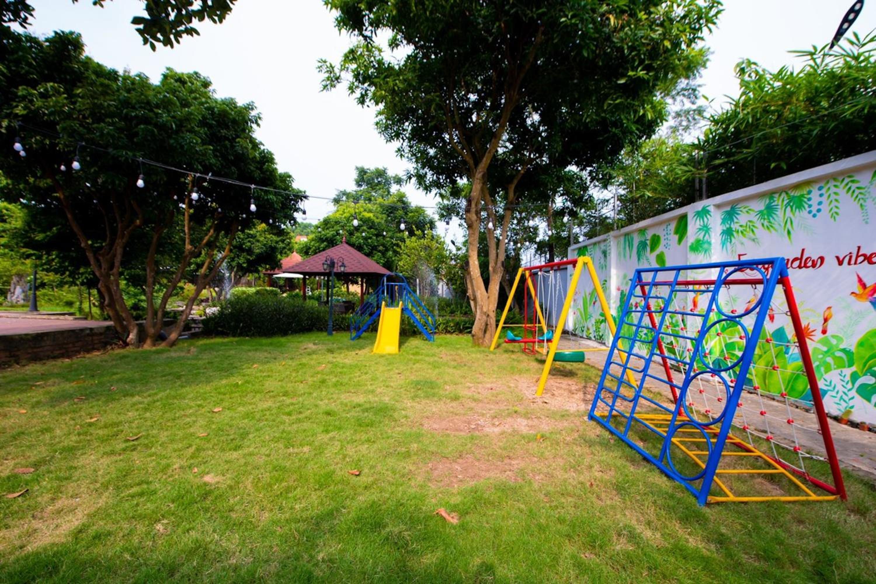 Green Meadow Villa