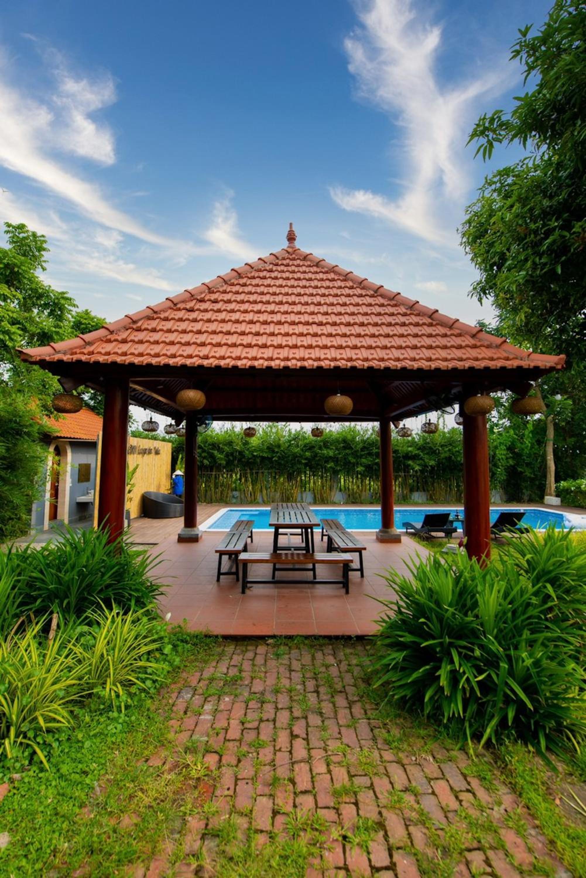 Green Meadow Villa
