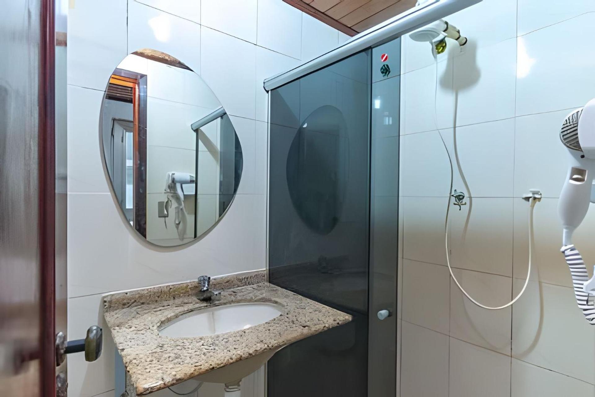 Silencioso com 1 quarto em Copacabana - 450m do metrô