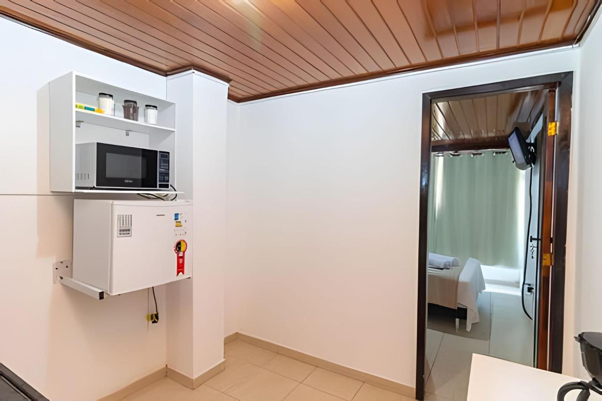 Silencioso com 1 quarto em Copacabana - 450m do metrô