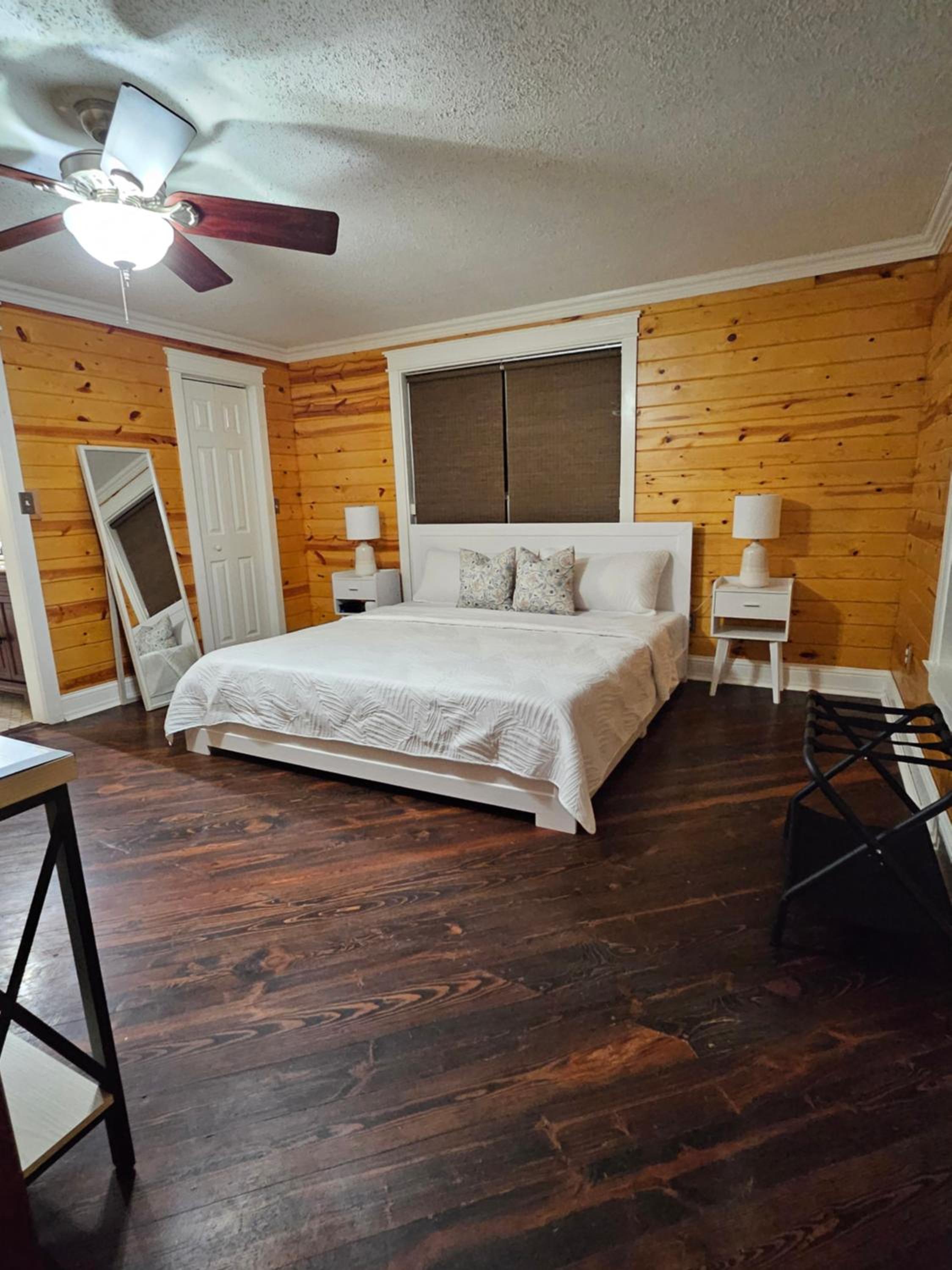 Woodhaven Cottage Downtown McKinney
