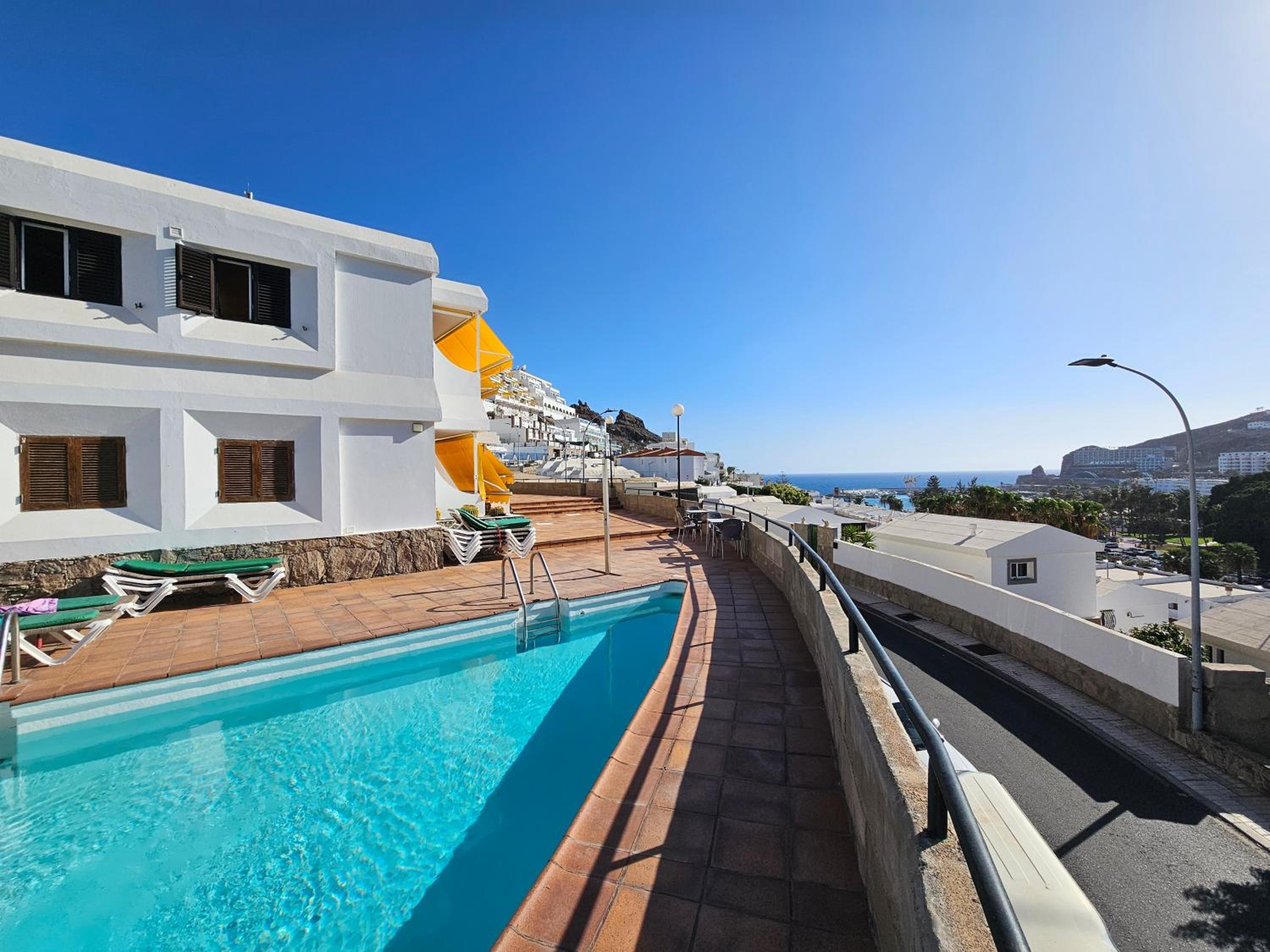 Modern apartment with sea view nearby the beach