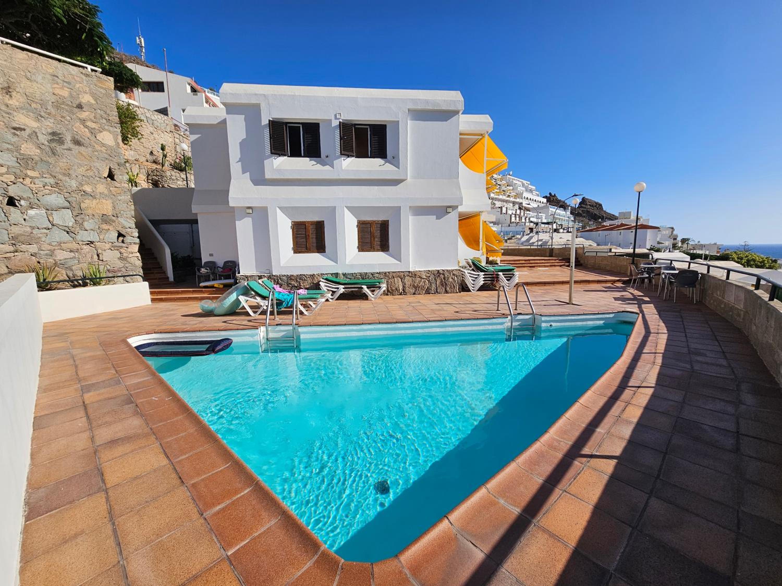 Modern apartment with sea view nearby the beach