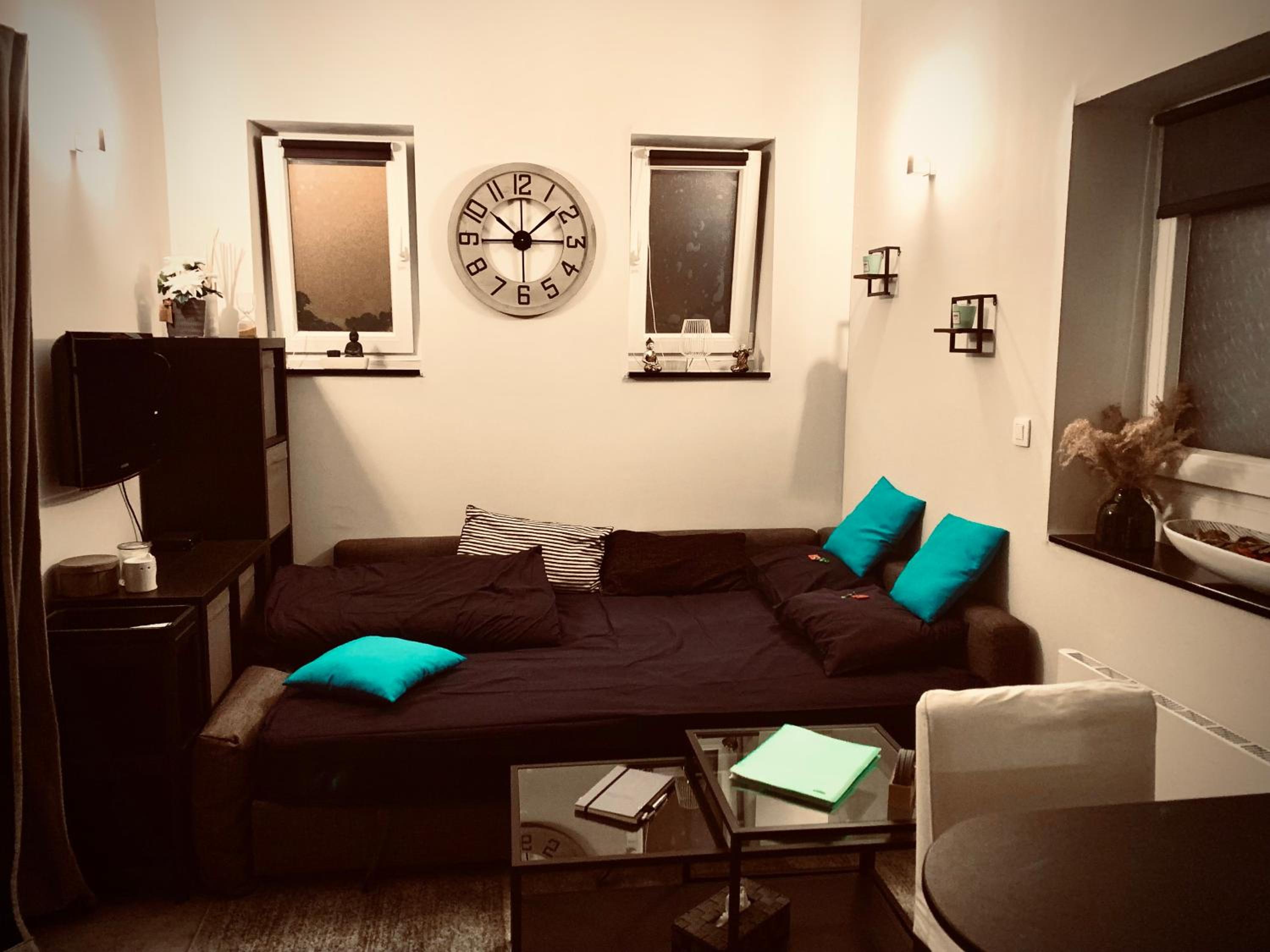 Esteban studio