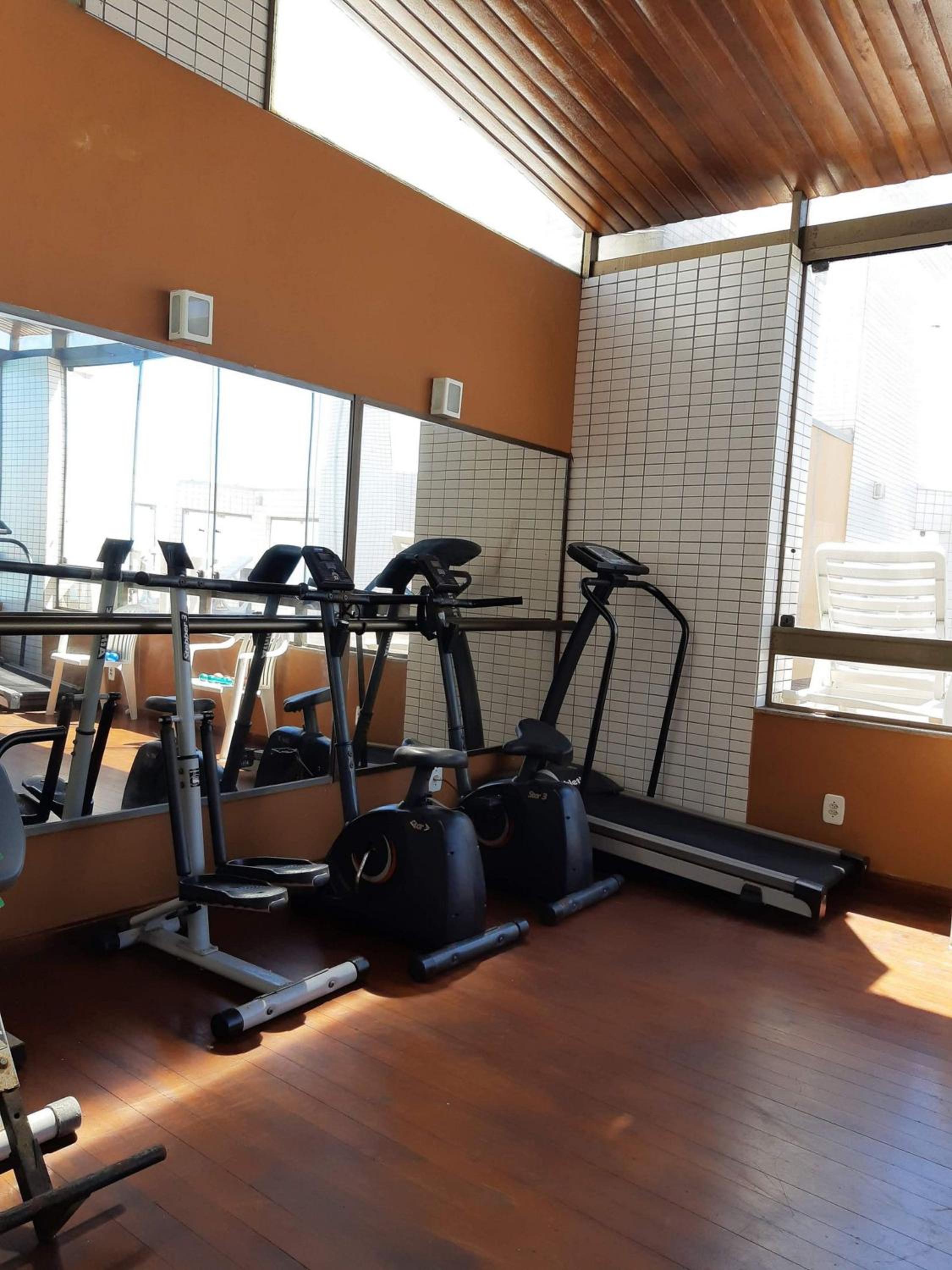 Espaçoso Apartamento na Avenida Rudá