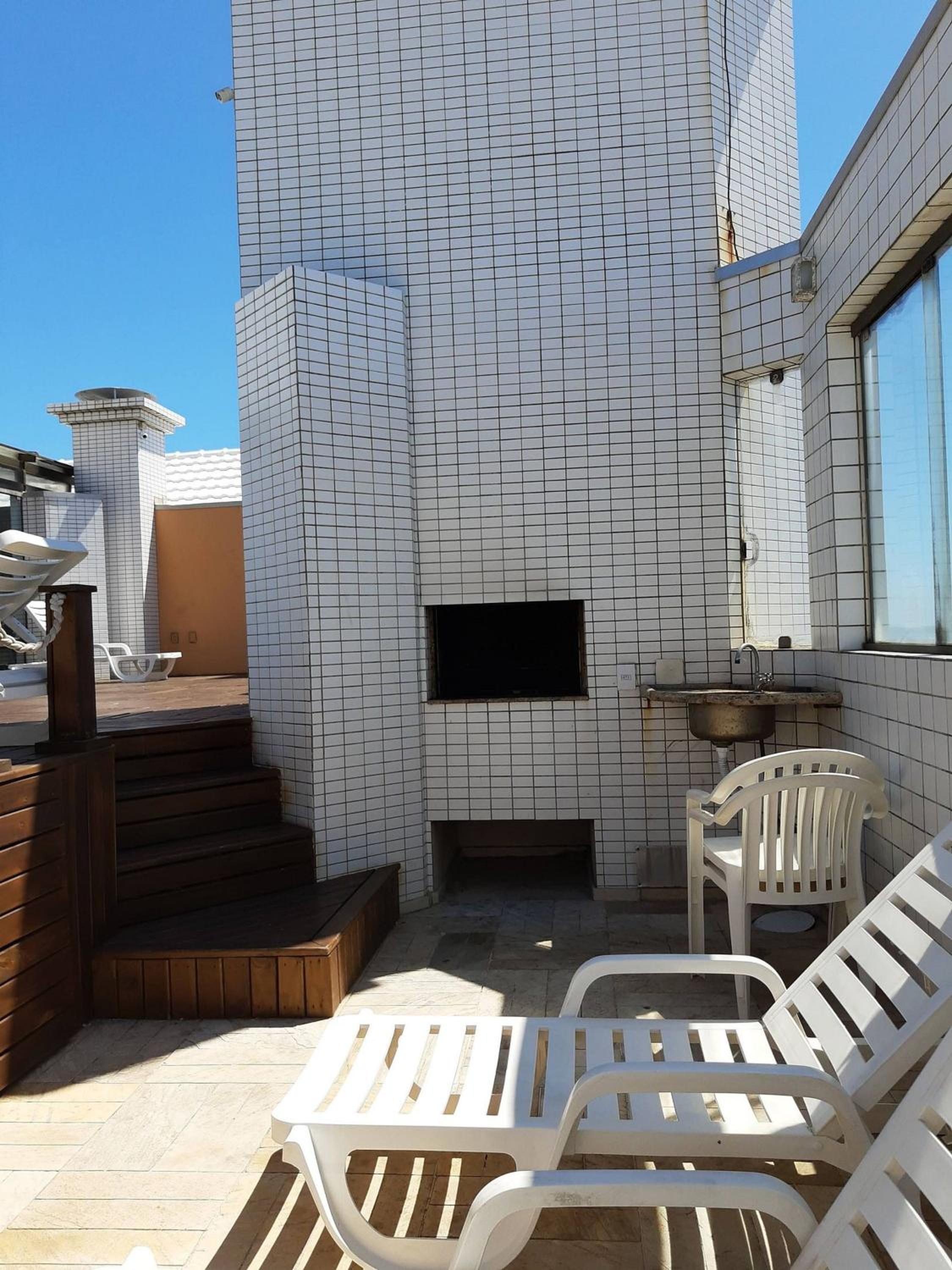 Espaçoso Apartamento na Avenida Rudá