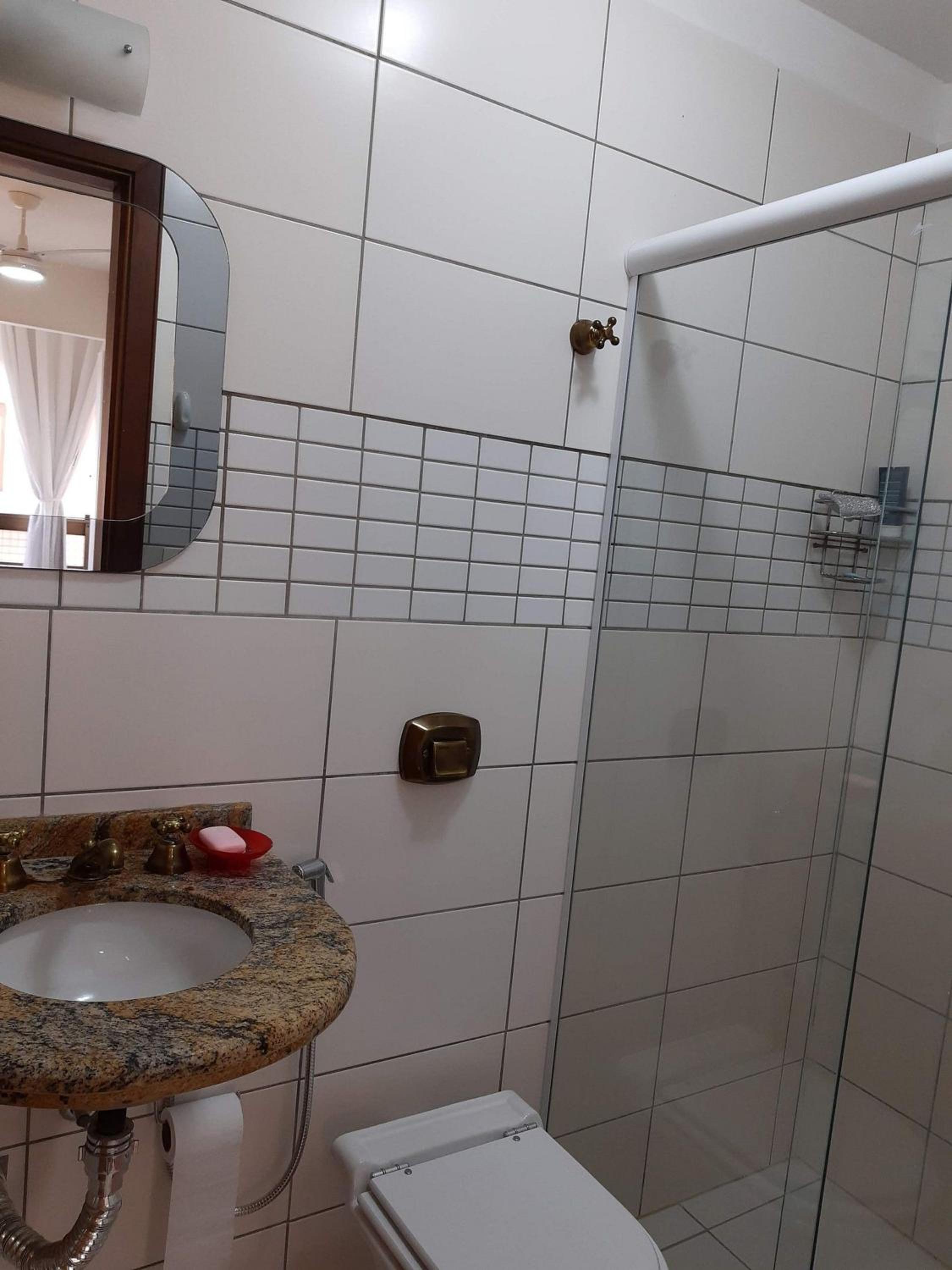 Espaçoso Apartamento na Avenida Rudá