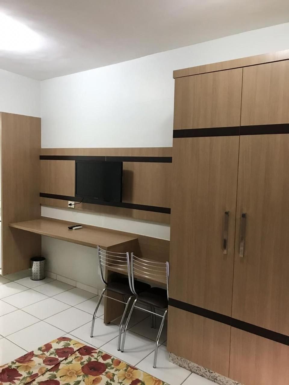 Lagoa Flat Hotel