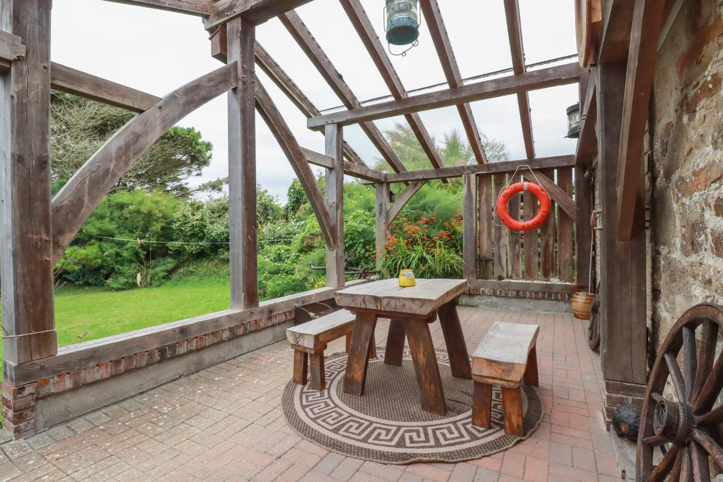 Horseshoe Cottage